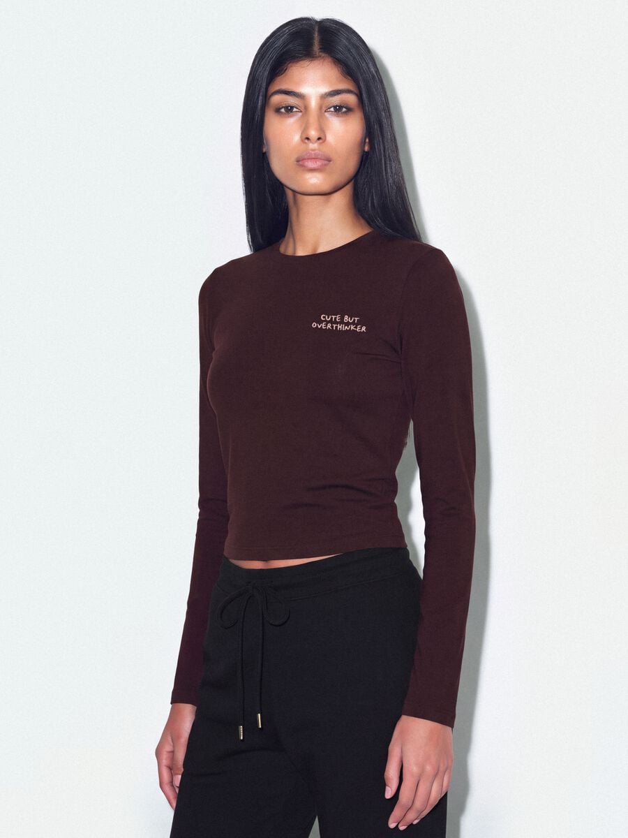 Brown pure cotton T-shirt with chest lettering_0