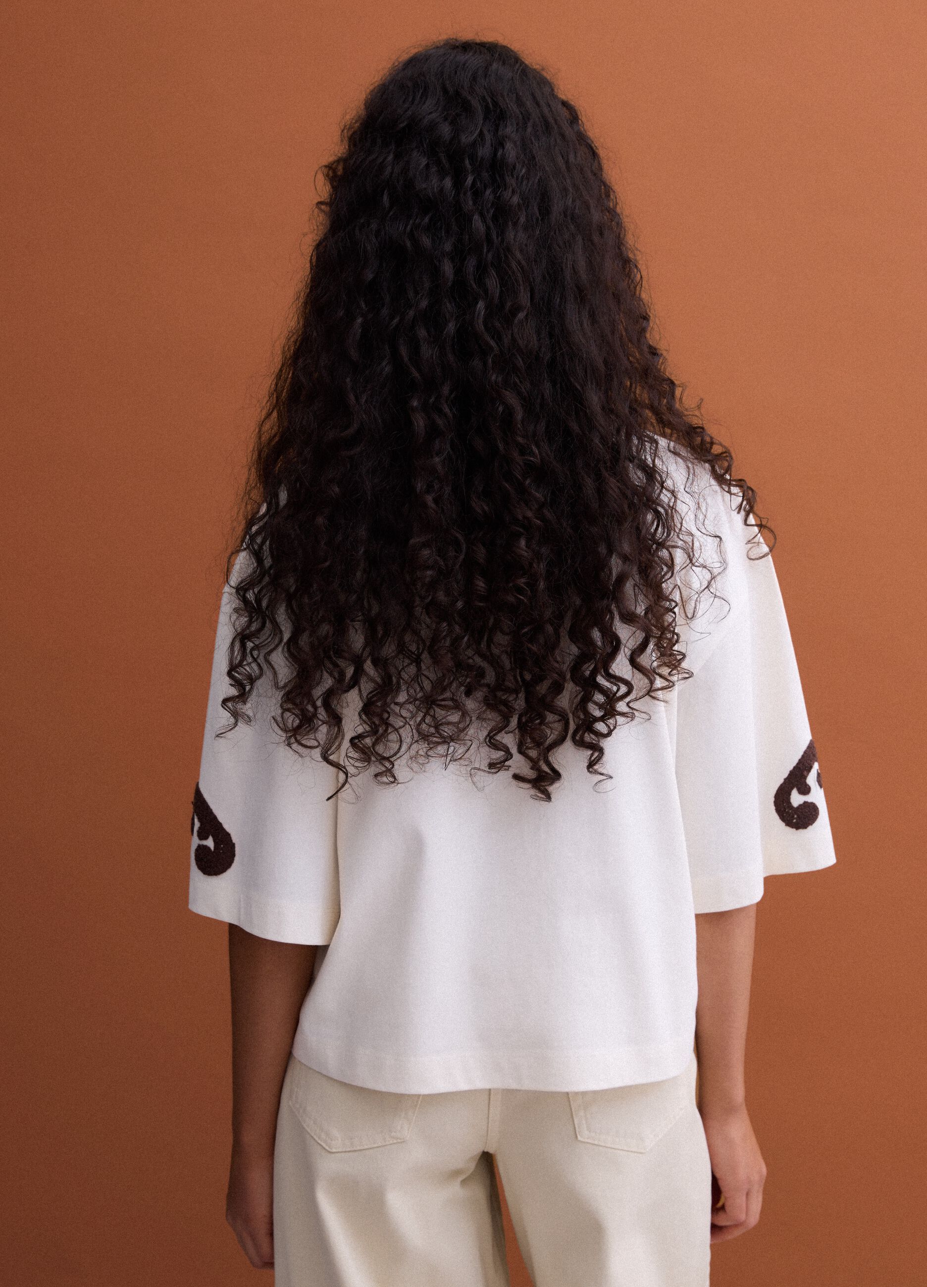 &Mu;&pi;&epsilon;&zeta; T-shirt &alpha;&pi;ό 100% &beta;&alpha;&mu;&beta;ά&kappa;&iota; &mu;&epsilon; &kappa;&epsilon;&nu;&tau;ή&mu;&alpha;&tau;&alpha;, regular fit