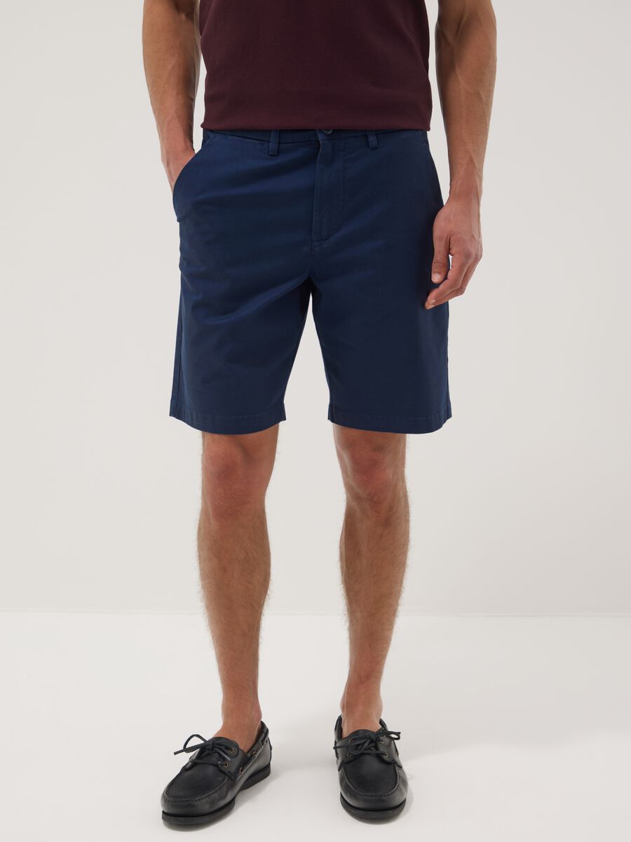 Blue chino bermuda shorts in stretch cotton_2