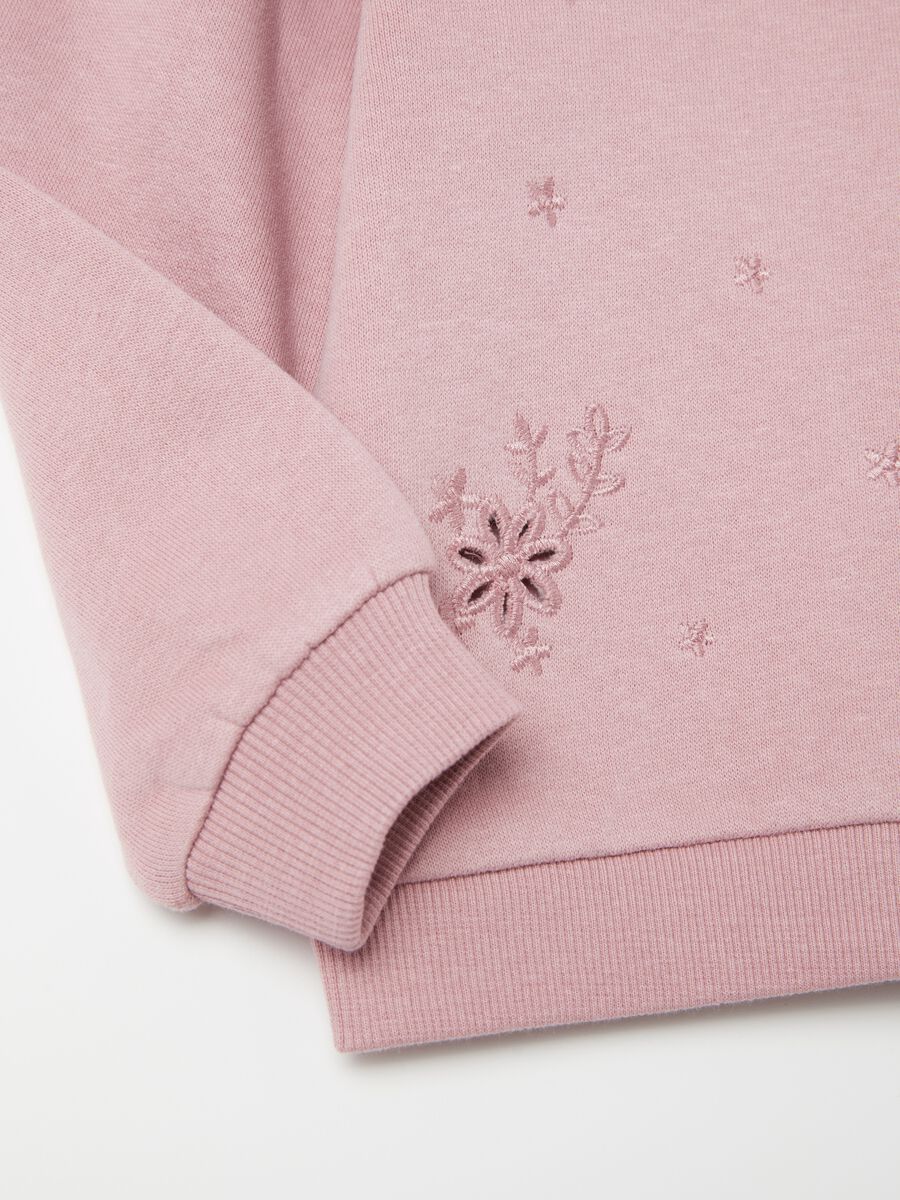 Jogging set with floral embroidery_2