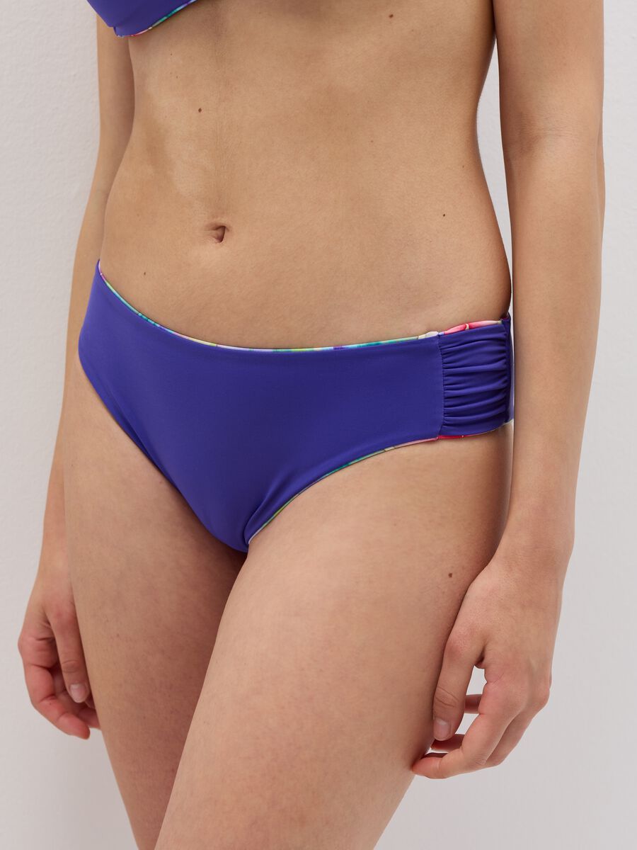 Reversible bikini briefs with high waist_1