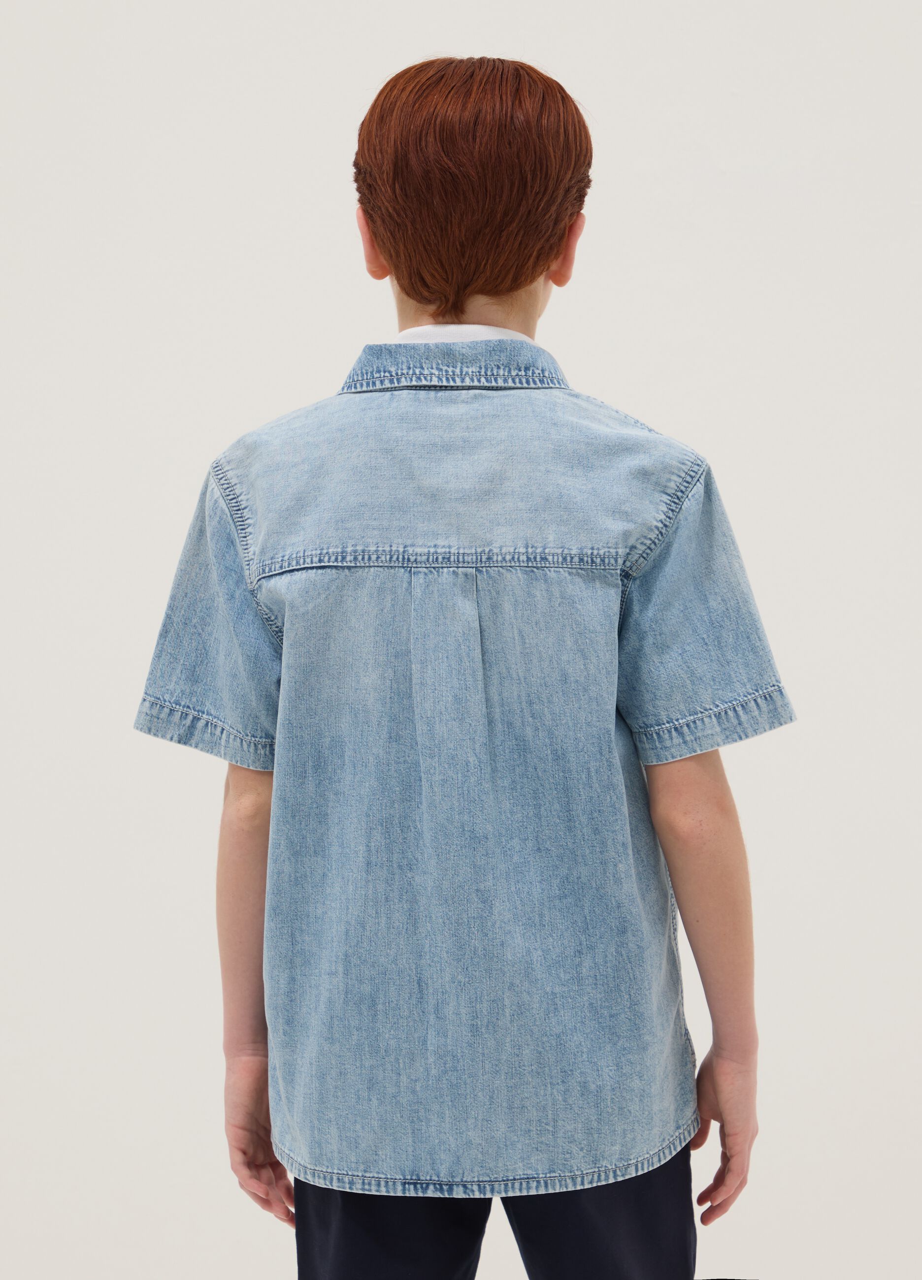 Light blue short-sleeve pure cotton denim shirt