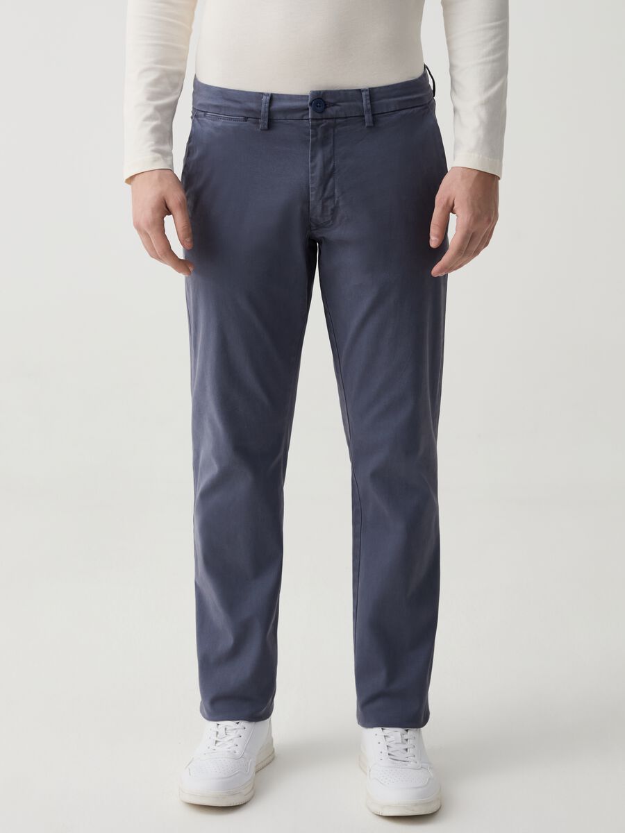 Regular-fit chino trousers_1