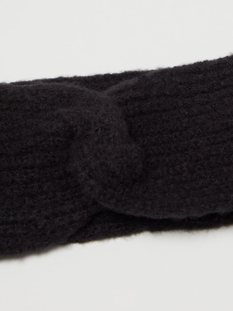 Hair band with knot_1