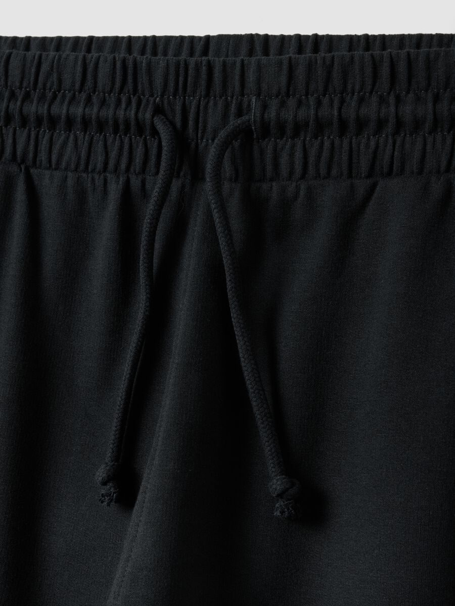 Black Regular Fit Cotton Blend Bermuda Shorts_5