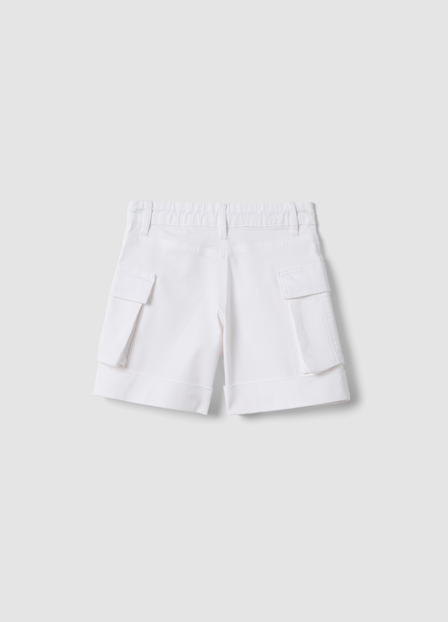 White stretch cotton cargo shorts