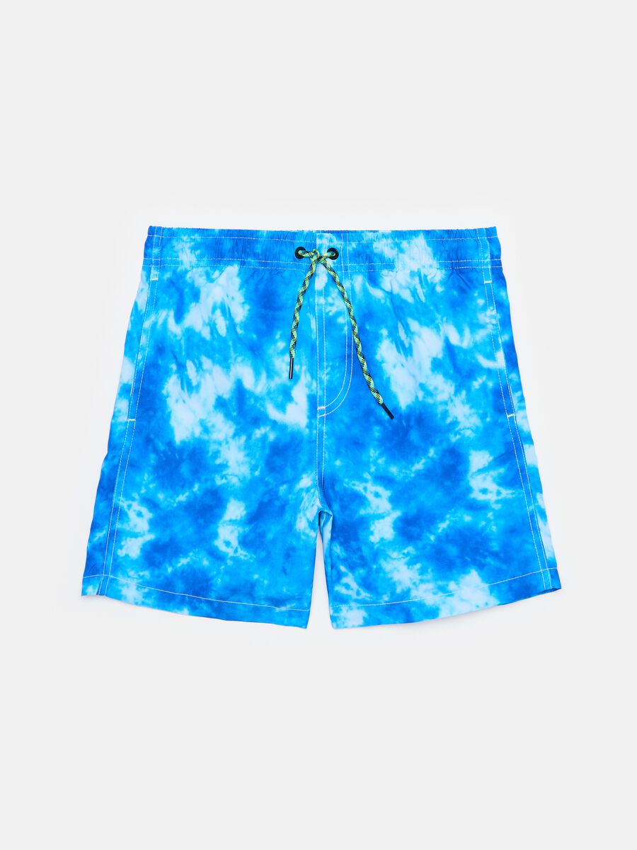 Swimming trunks with tie-dye pattern_0