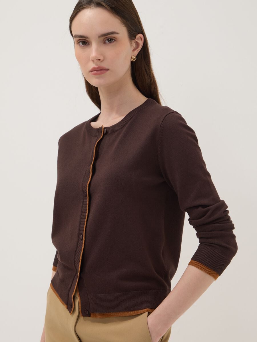 Brauner Cardigan aus Viskosemix mit langen &Auml;rmeln_0