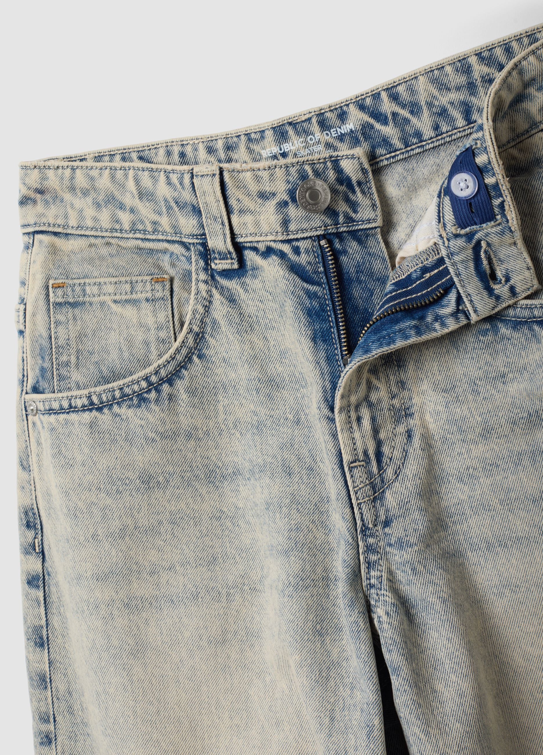 Helle Denim-Jeans aus reiner Baumwolle im Skater Fit f&uuml;r Jungen