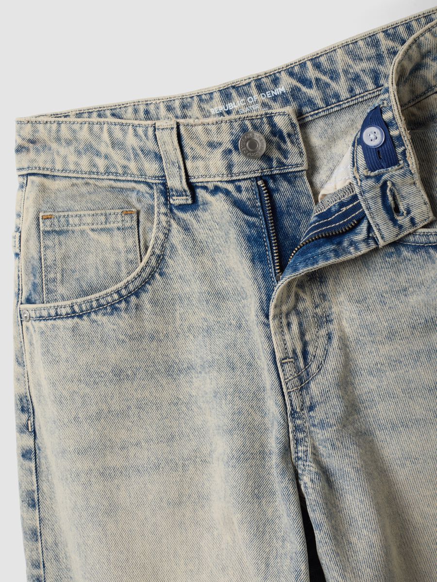 Helle Denim-Jeans aus reiner Baumwolle im Skater Fit f&uuml;r Jungen_2