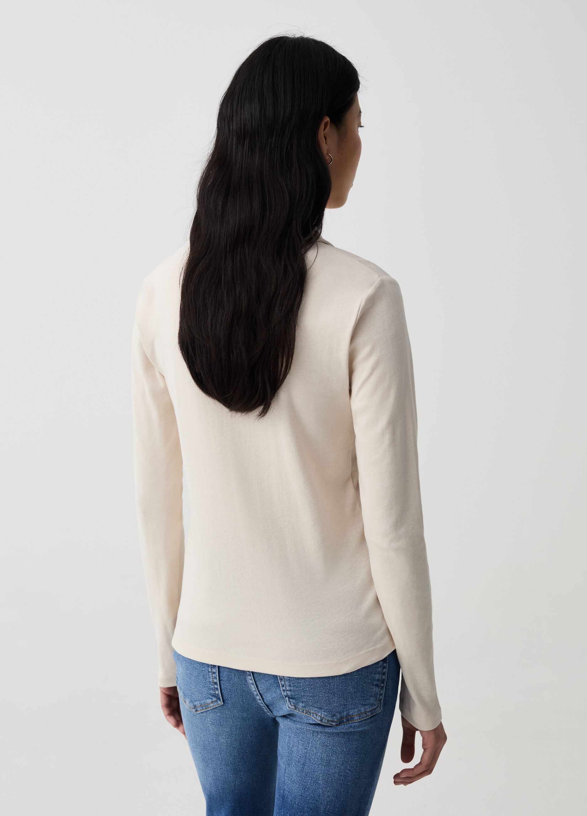 Camiseta de manga larga con cuello tipo polo