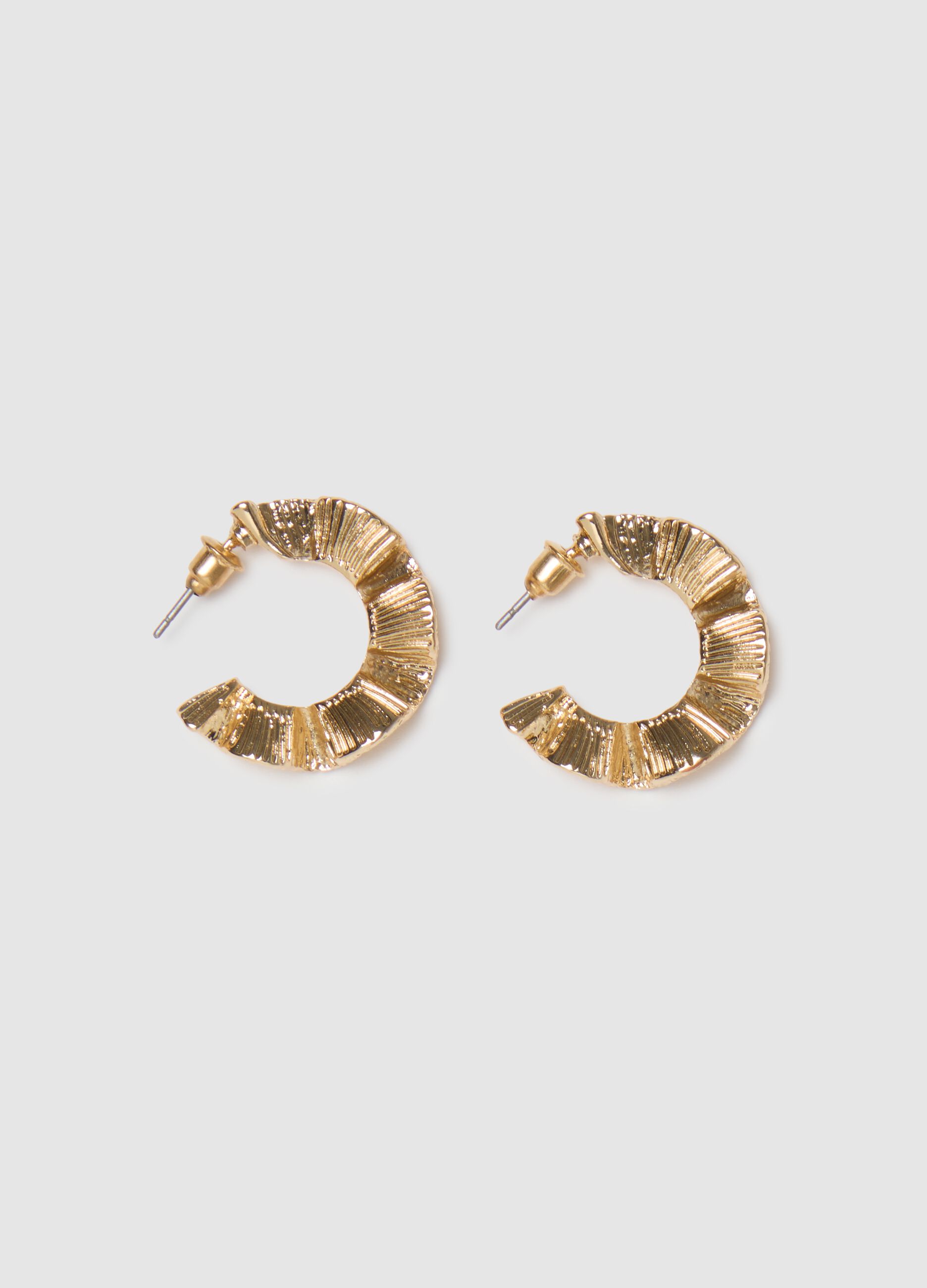 Gold-plated steel earrings with sophisticated design