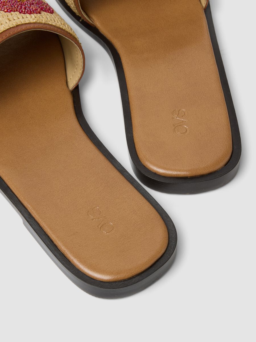 Beige flat sandals with braided embroidered strap_2