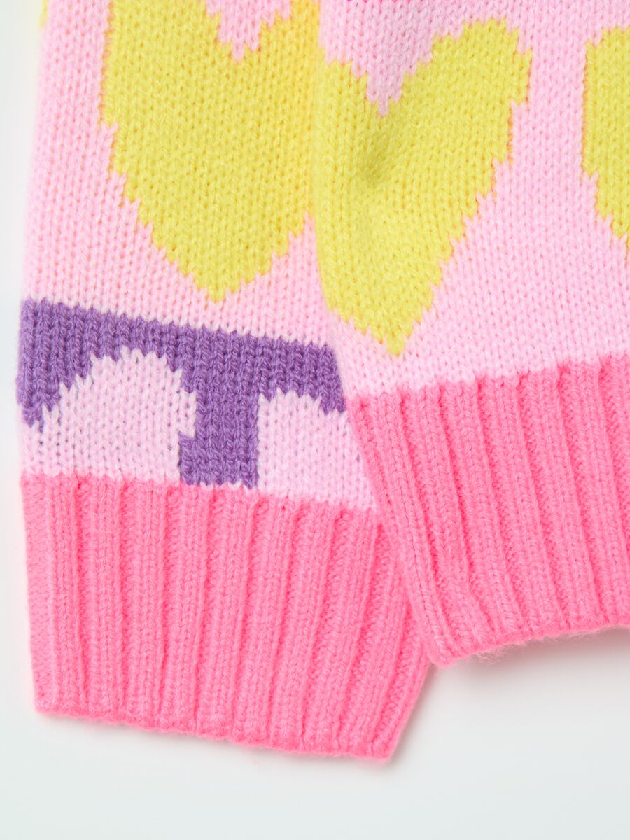 Striped pullover with lettering and hearts_3