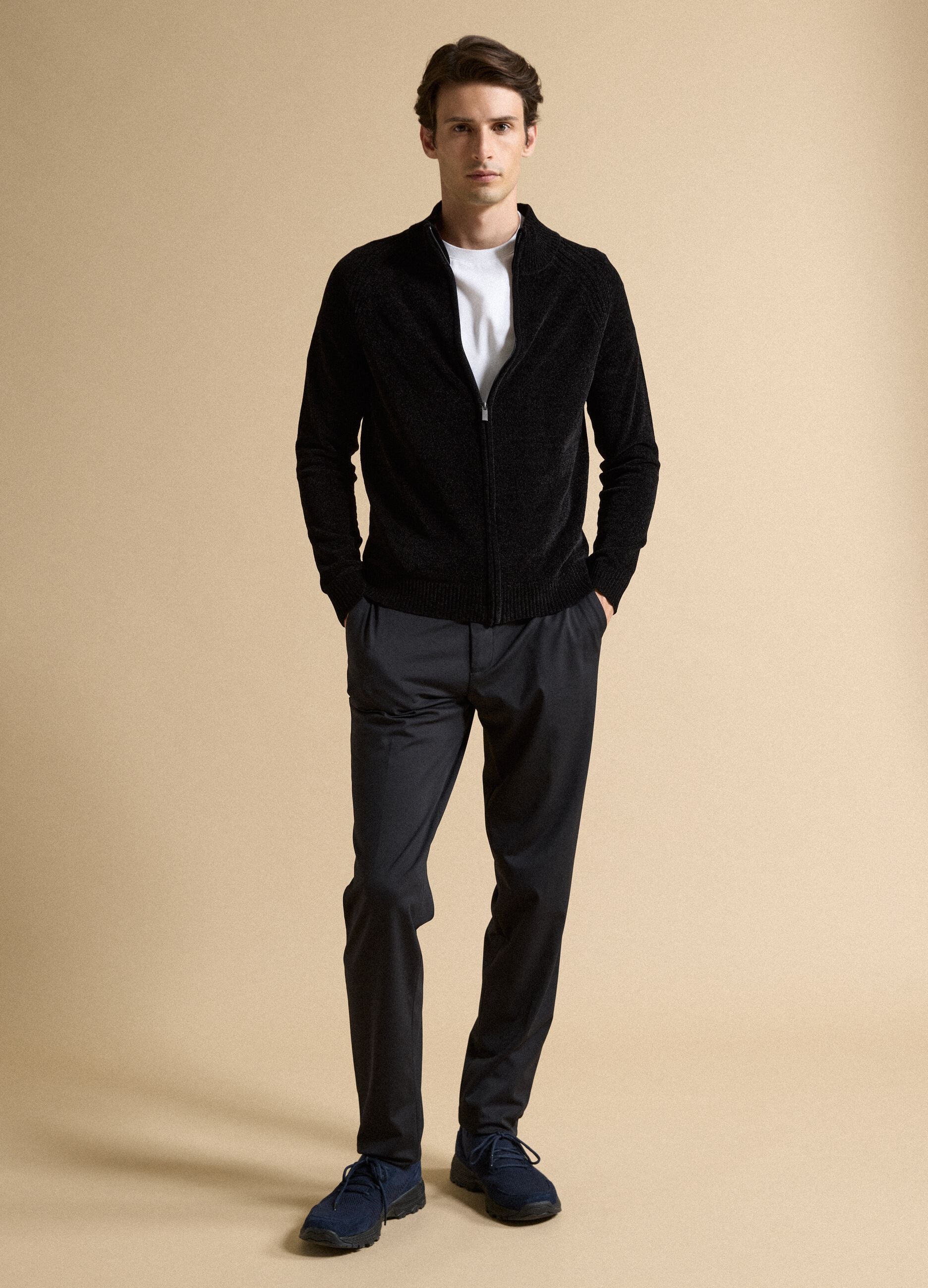 Black full-zip cardigan with collar, regular fit