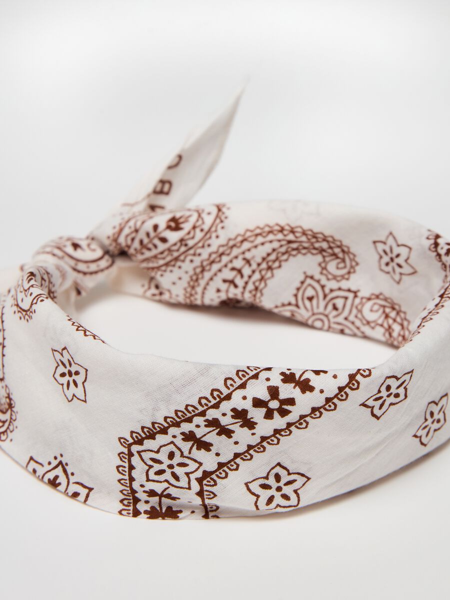 Cotton bandana with paisley print_1