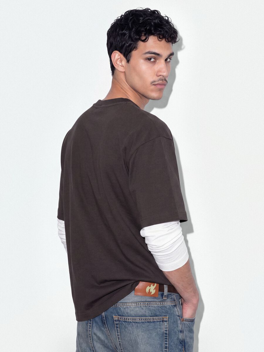 Brown cropped pure cotton T-shirt with front print, boxy fit_2