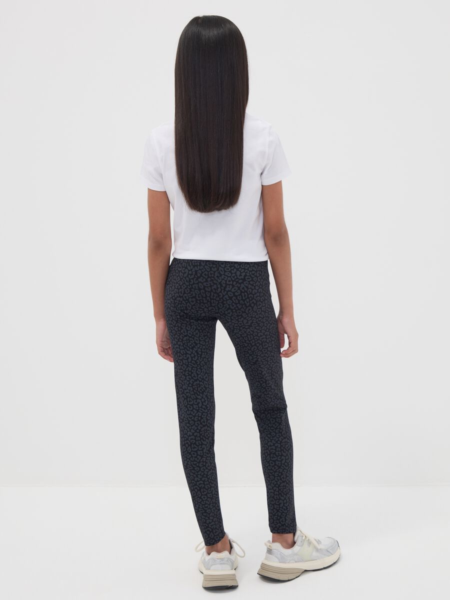 Leggings pretas skinny em jersey de algod&atilde;o org&acirc;nico el&aacute;stico para rapariga_2