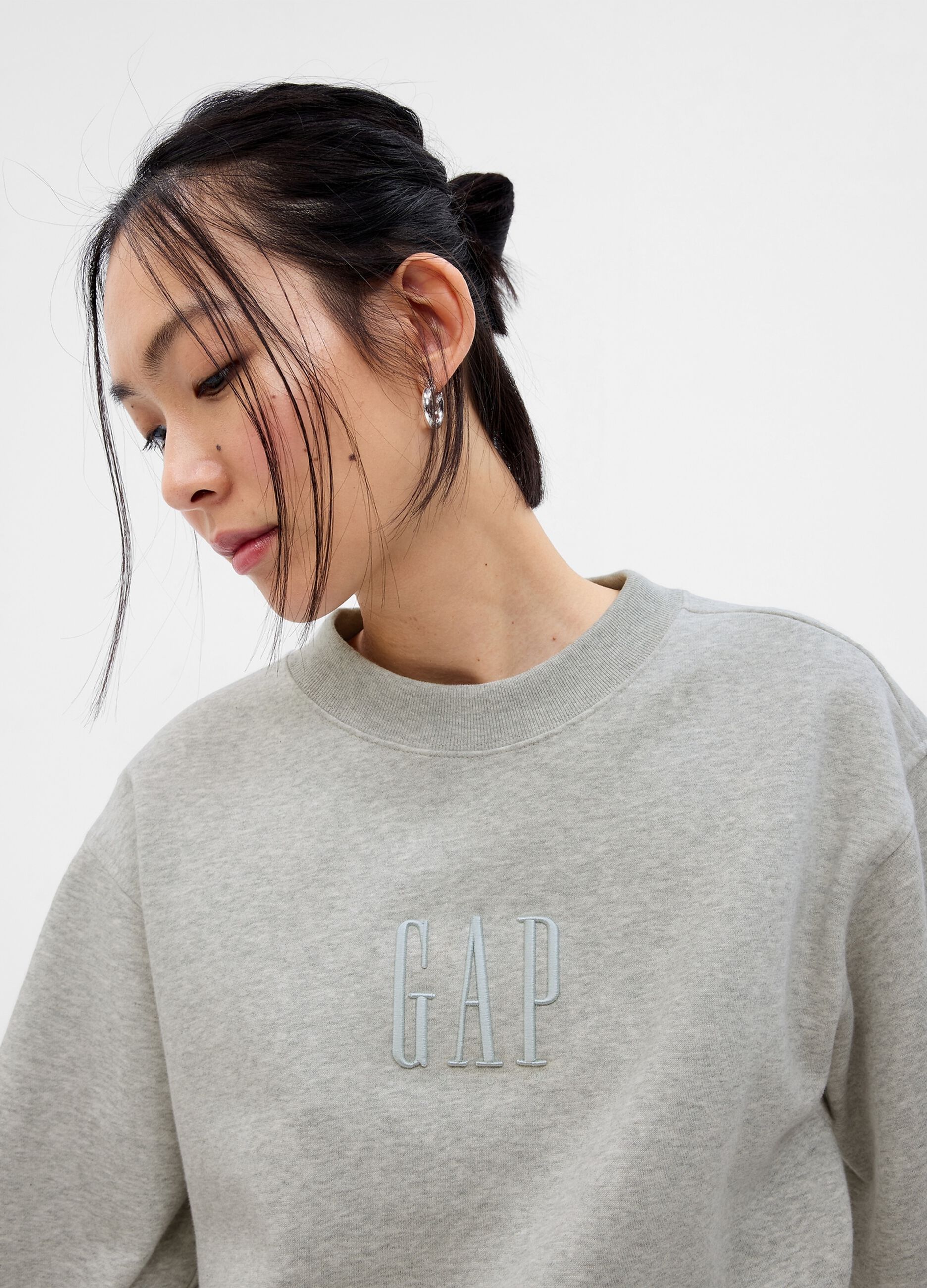 Boyfriend-fit sweatshirt with logo embroidery