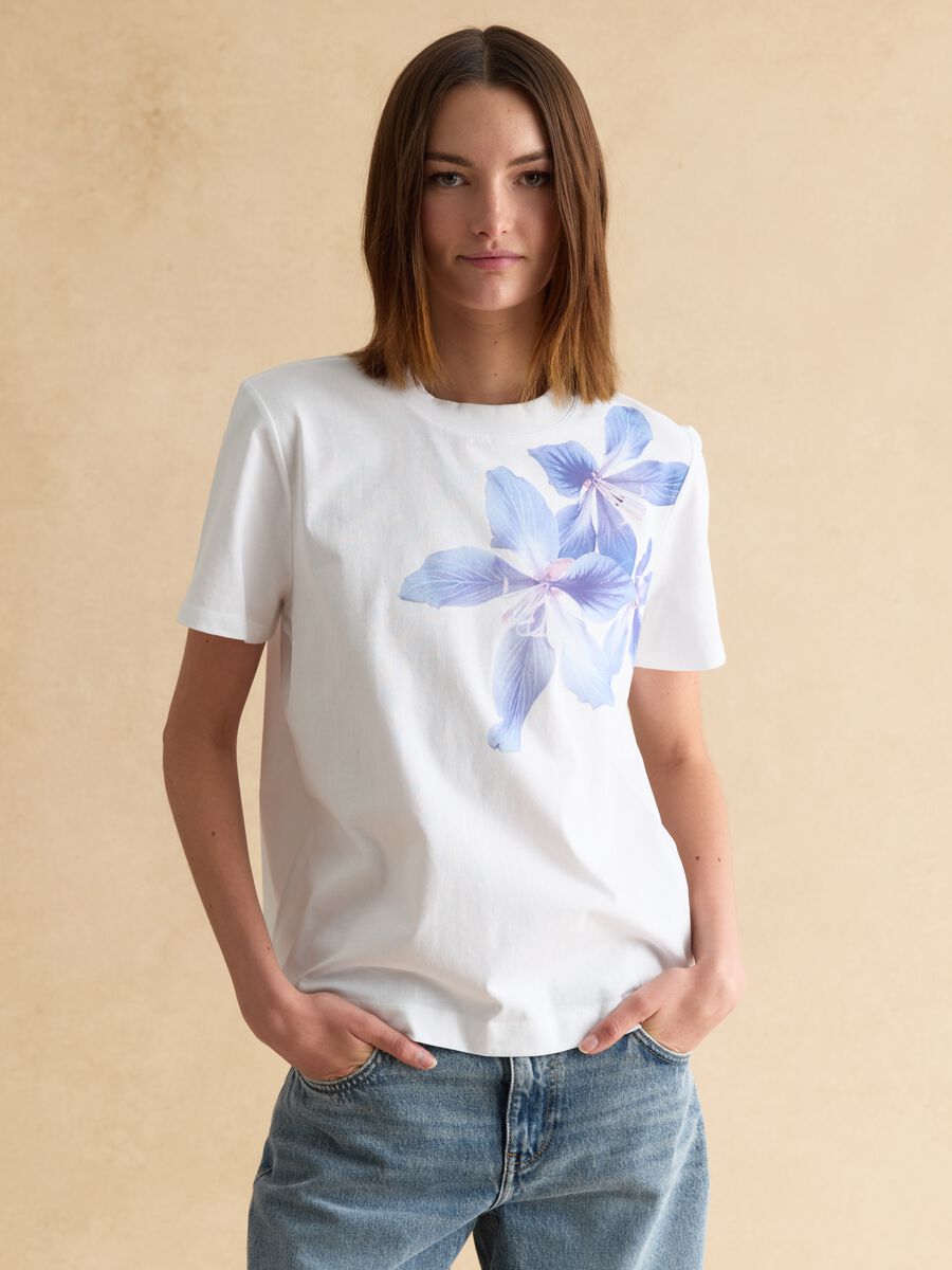 White pure cotton regular fit t-shirt with floral print_2