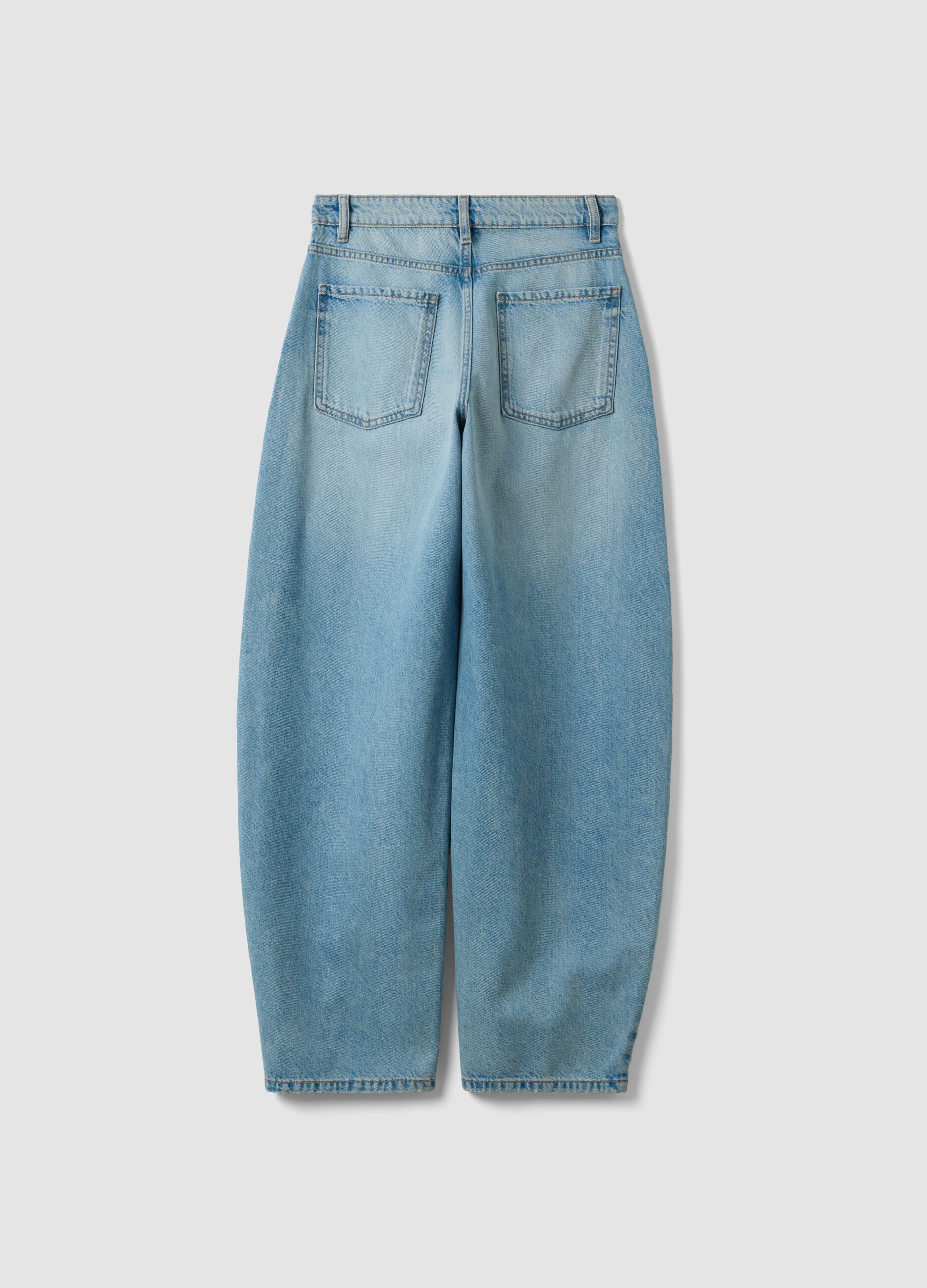Light-wash pure cotton denim barrel-fit jeans