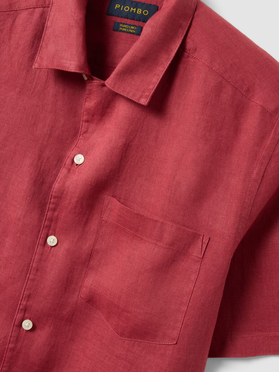 Rotes Hemd mit Bowlingkragen aus reinem Leinen_5