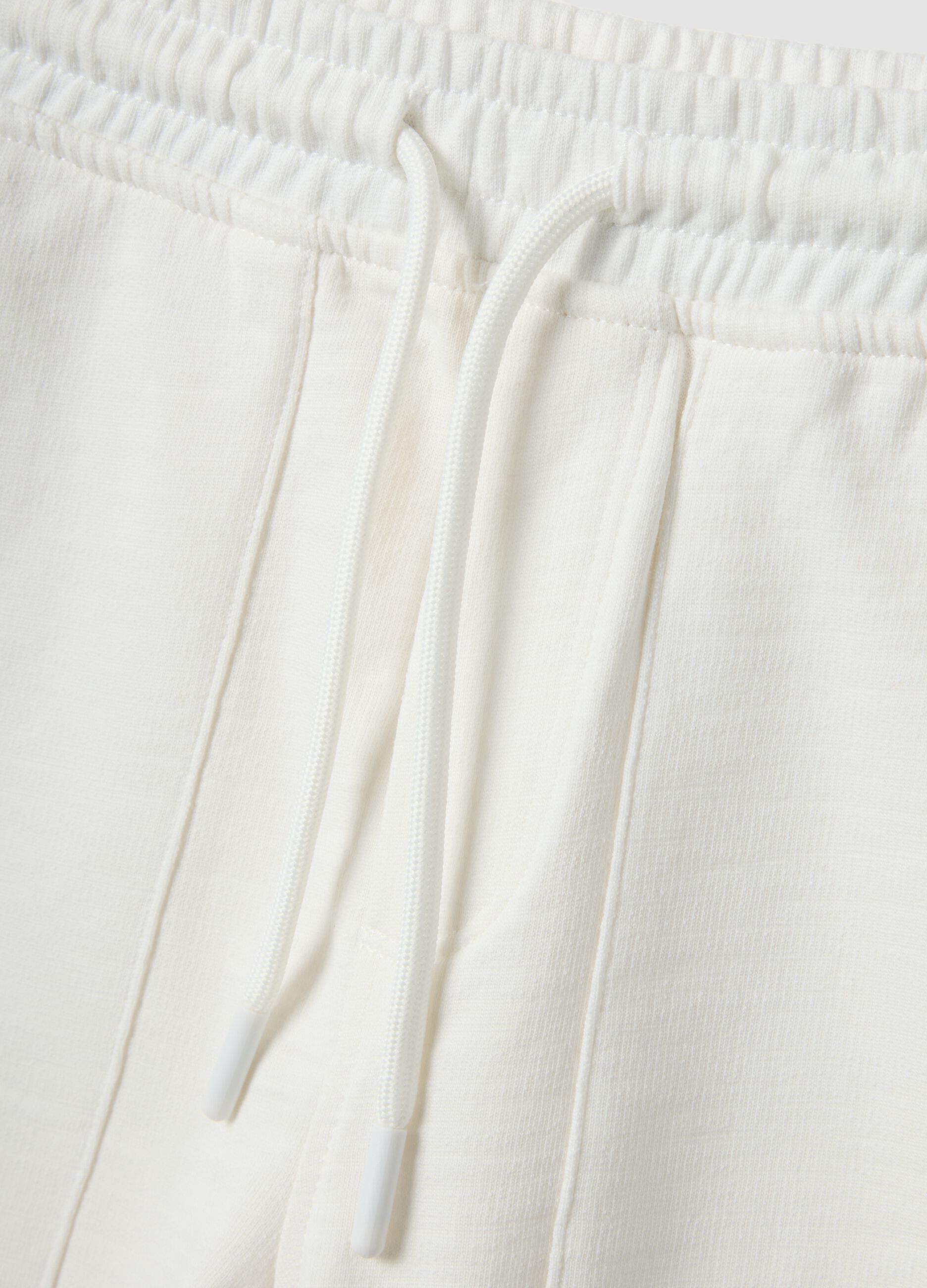 Boys&rsquo; white pure cotton shorts with elasticated waist