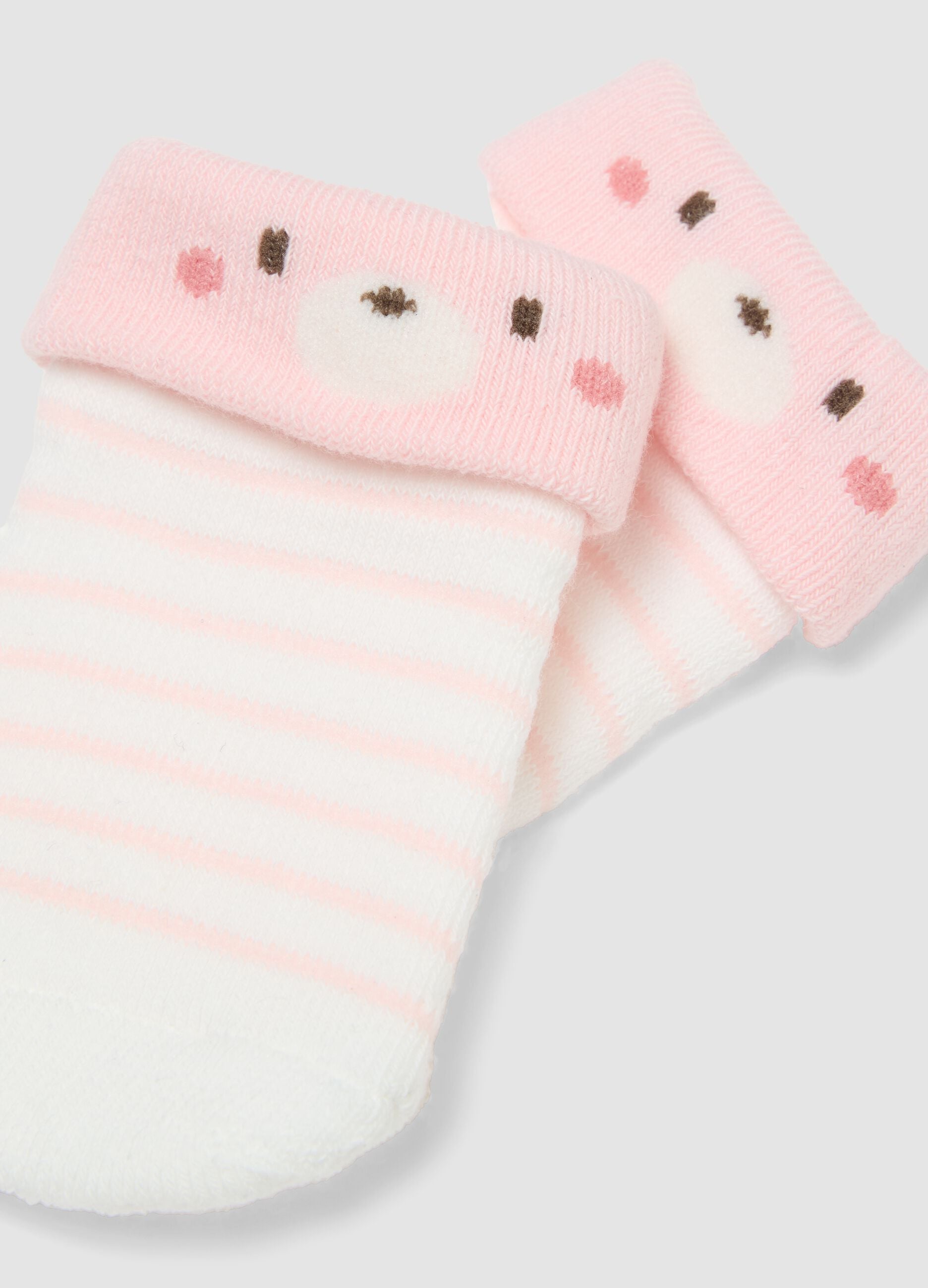 Tripack di calze corte multicolor in misto cotone organico per neonata
