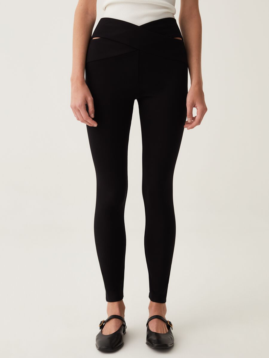 Leggings with cut-out details_1