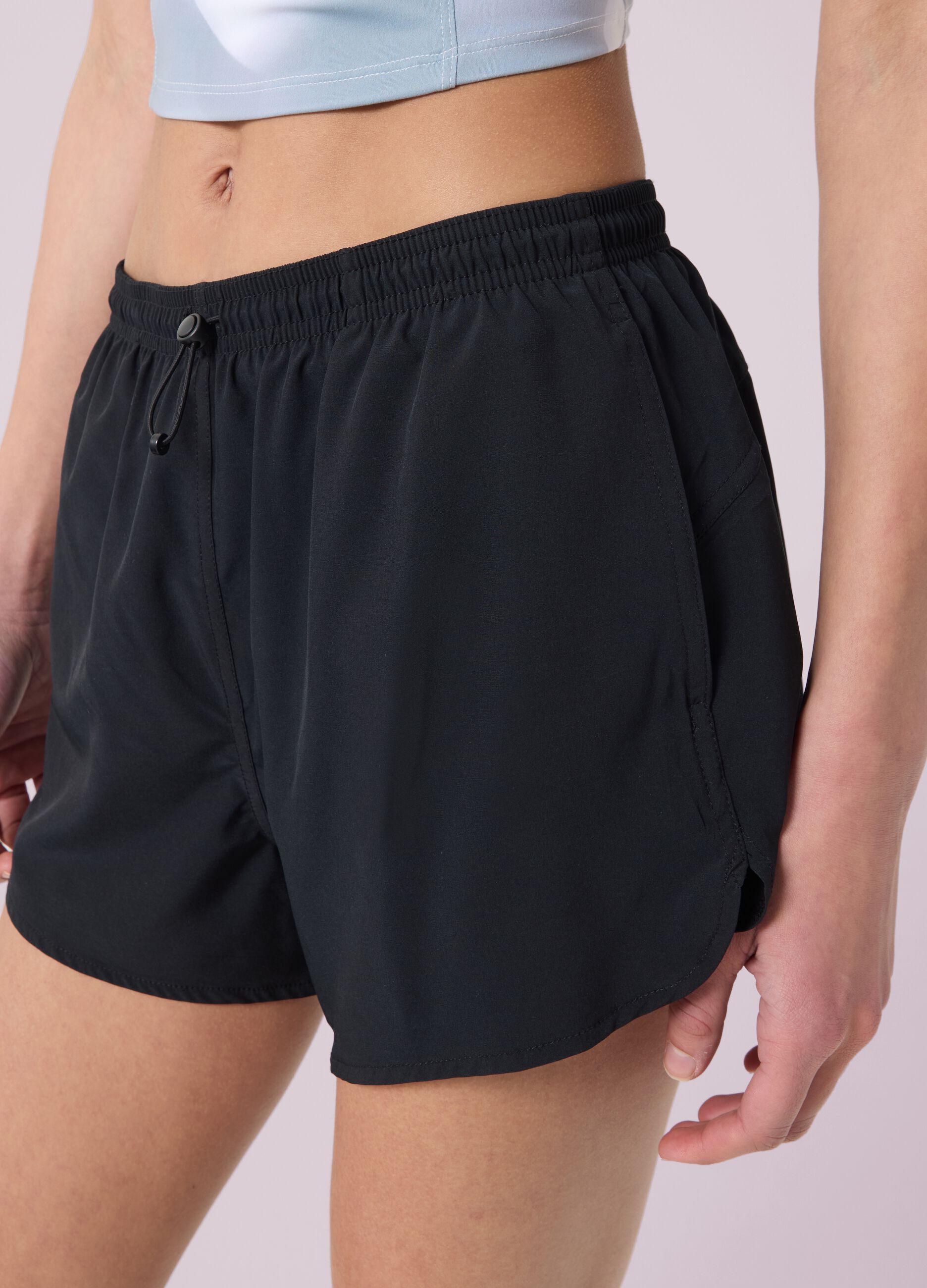 Fitness-Shorts aus leichtem Material ALTAVIA STUDIO