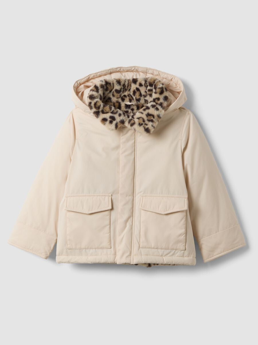 Rosa Steppjacke mit Kapuze und Animal-Print-Innenfutter_0