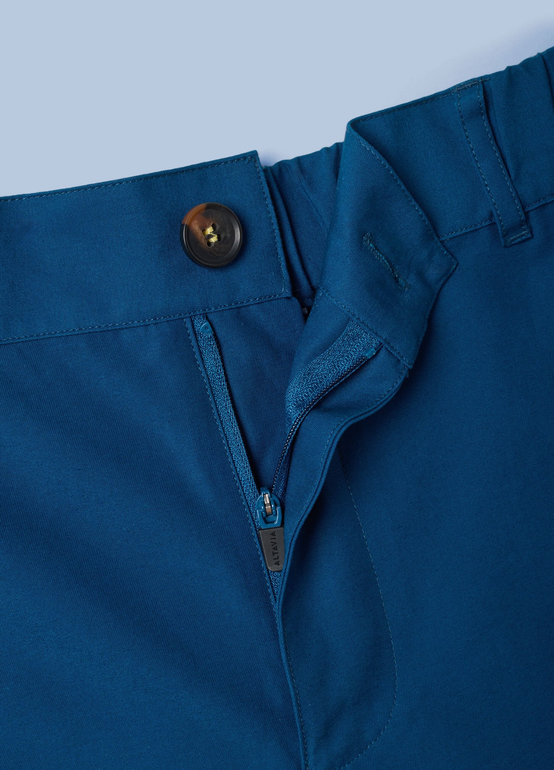 ALTAVIA SAILING blue cargo shorts in pure cotton with elasticated waistband