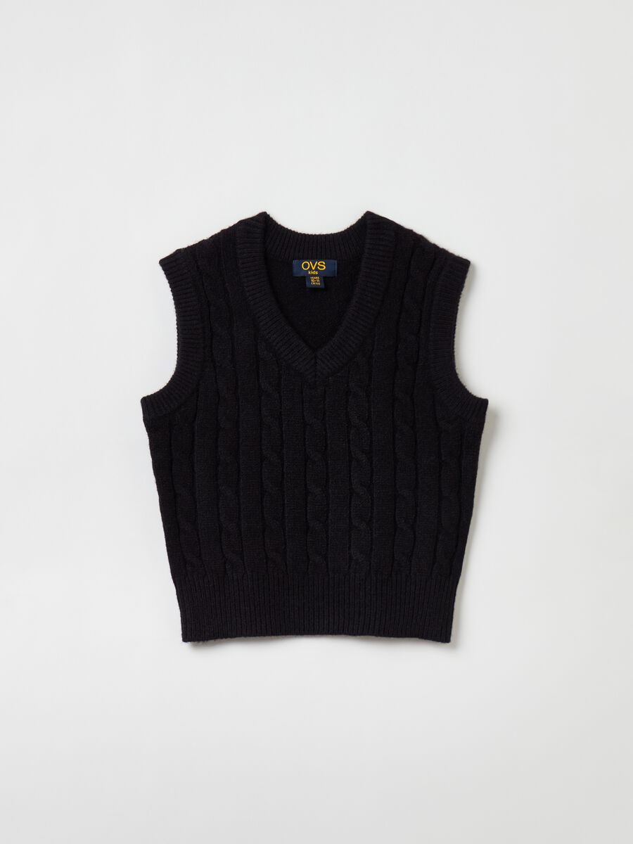 Closed gilet with cable-knit design_0