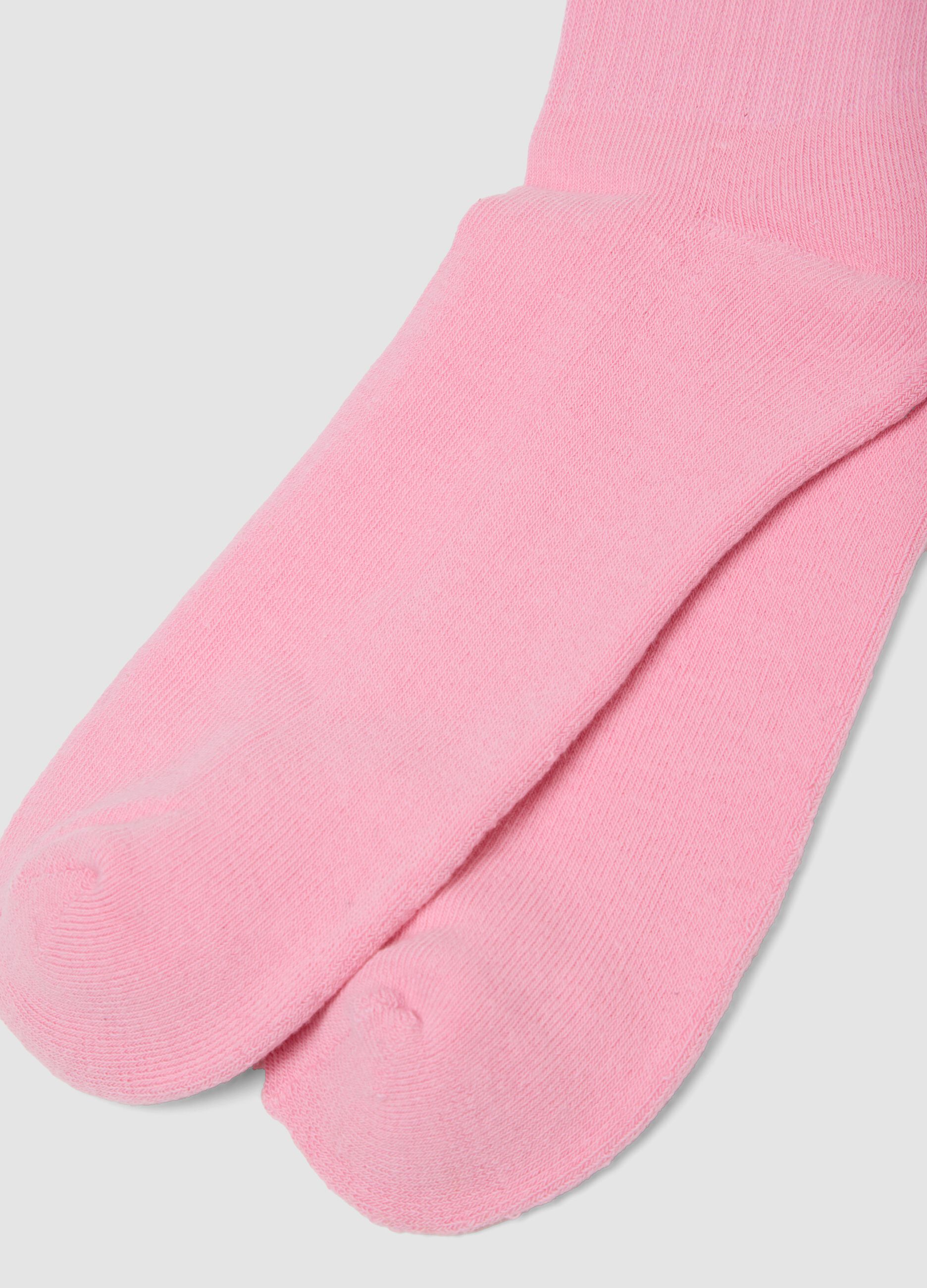 Rosa Sportsocken aus elastischer Baumwolle mit gesticktem Logo