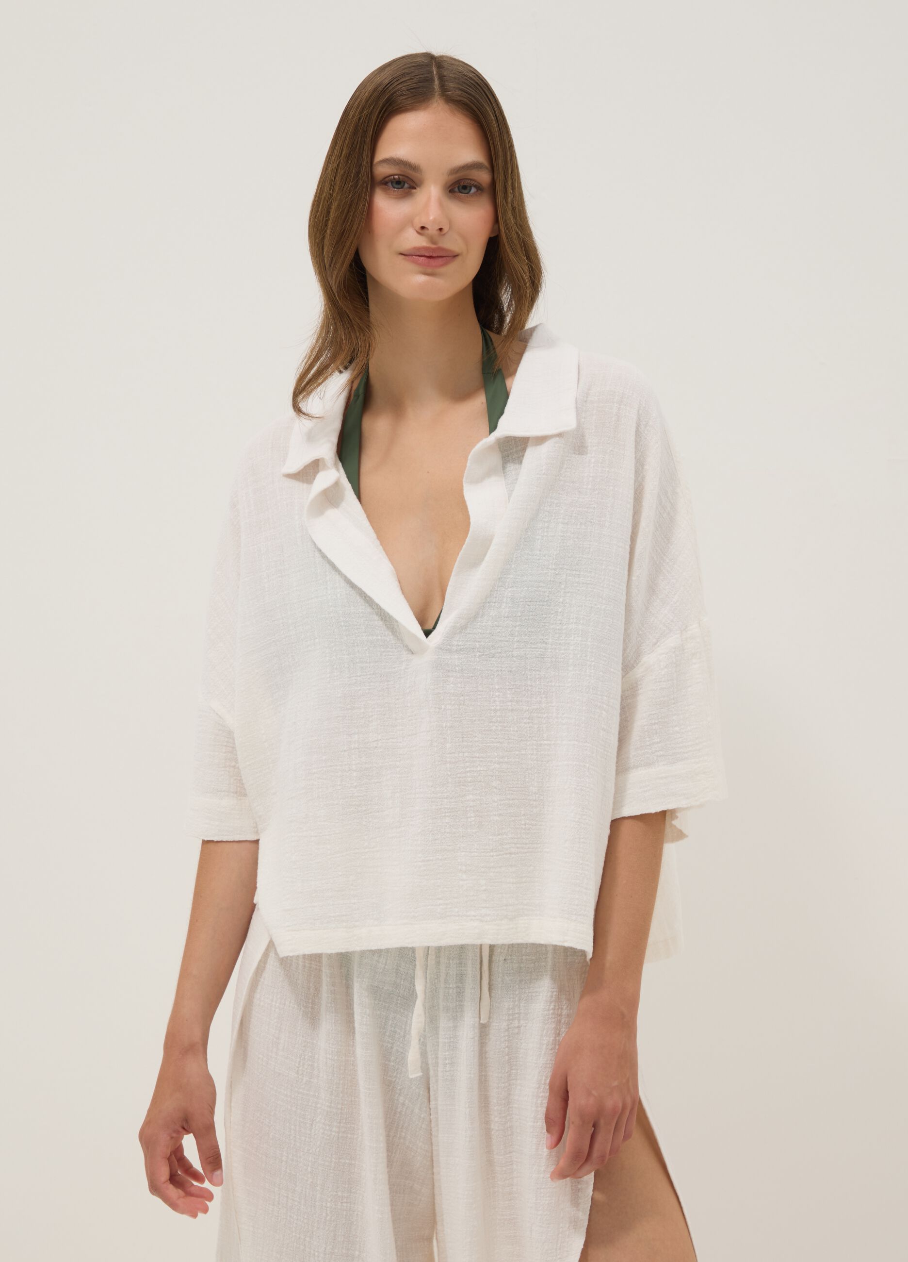 Short white pure cotton kaftan with V-neck