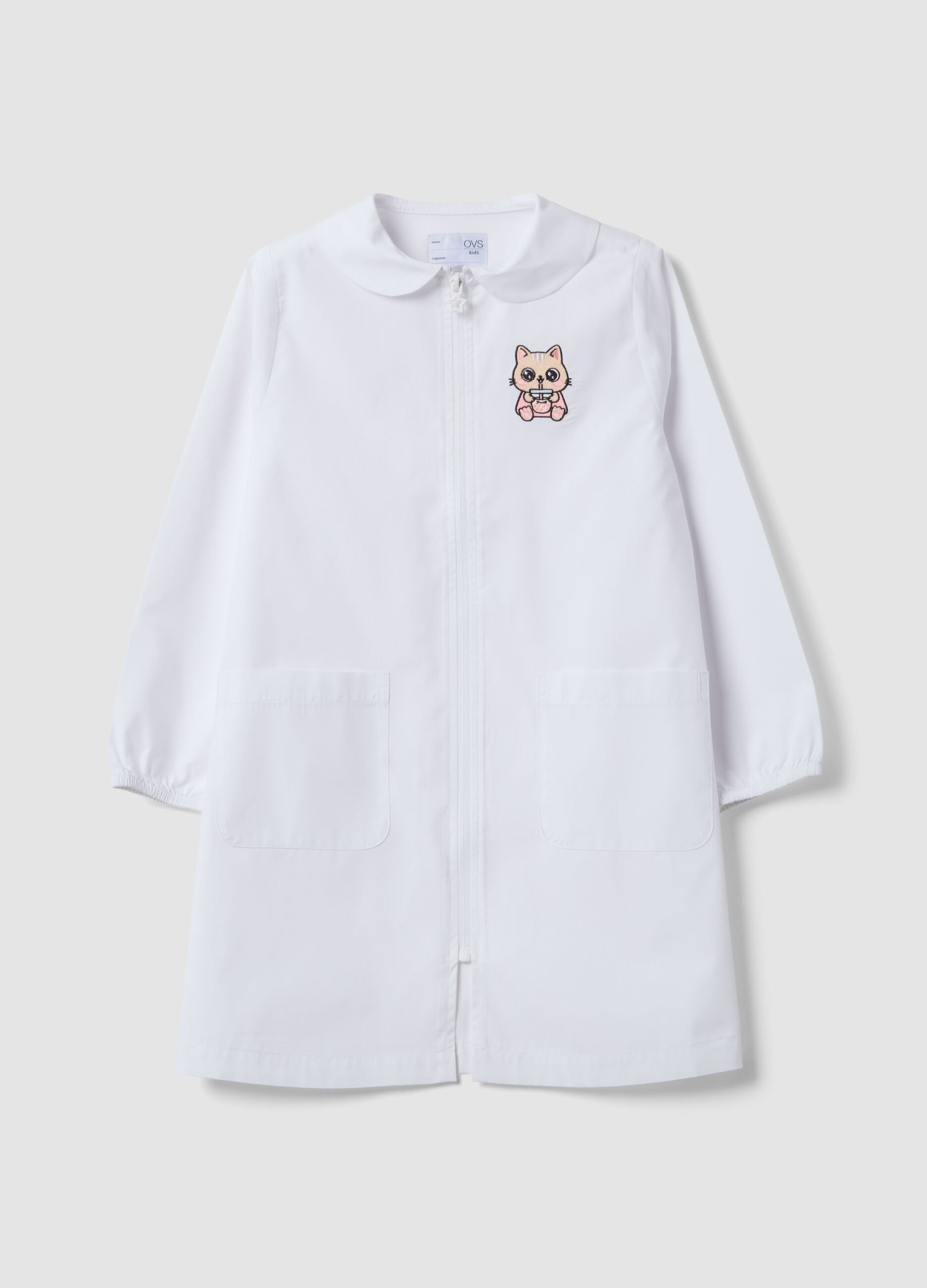 White girls&rsquo; school apron with zip and kitten embroidery