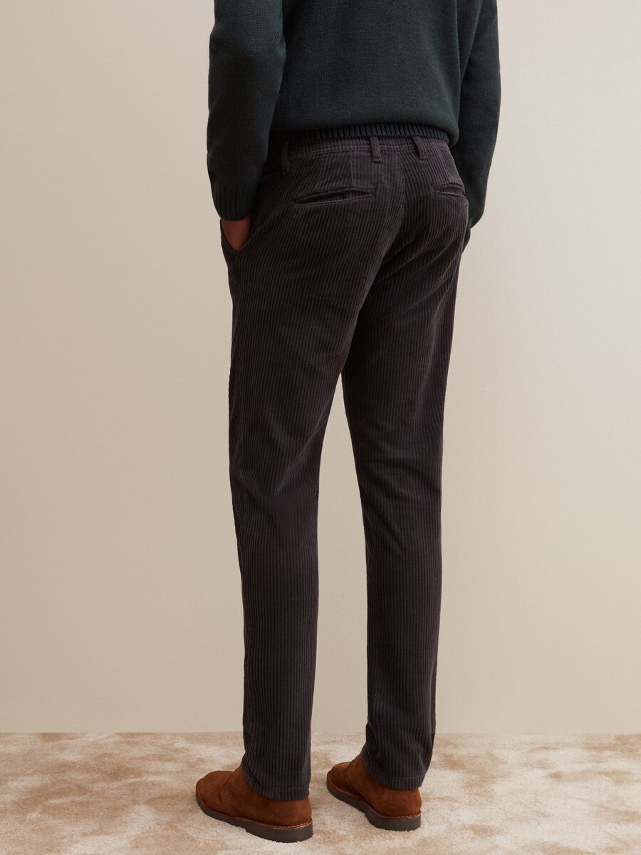 Corduroy chino trousers_2
