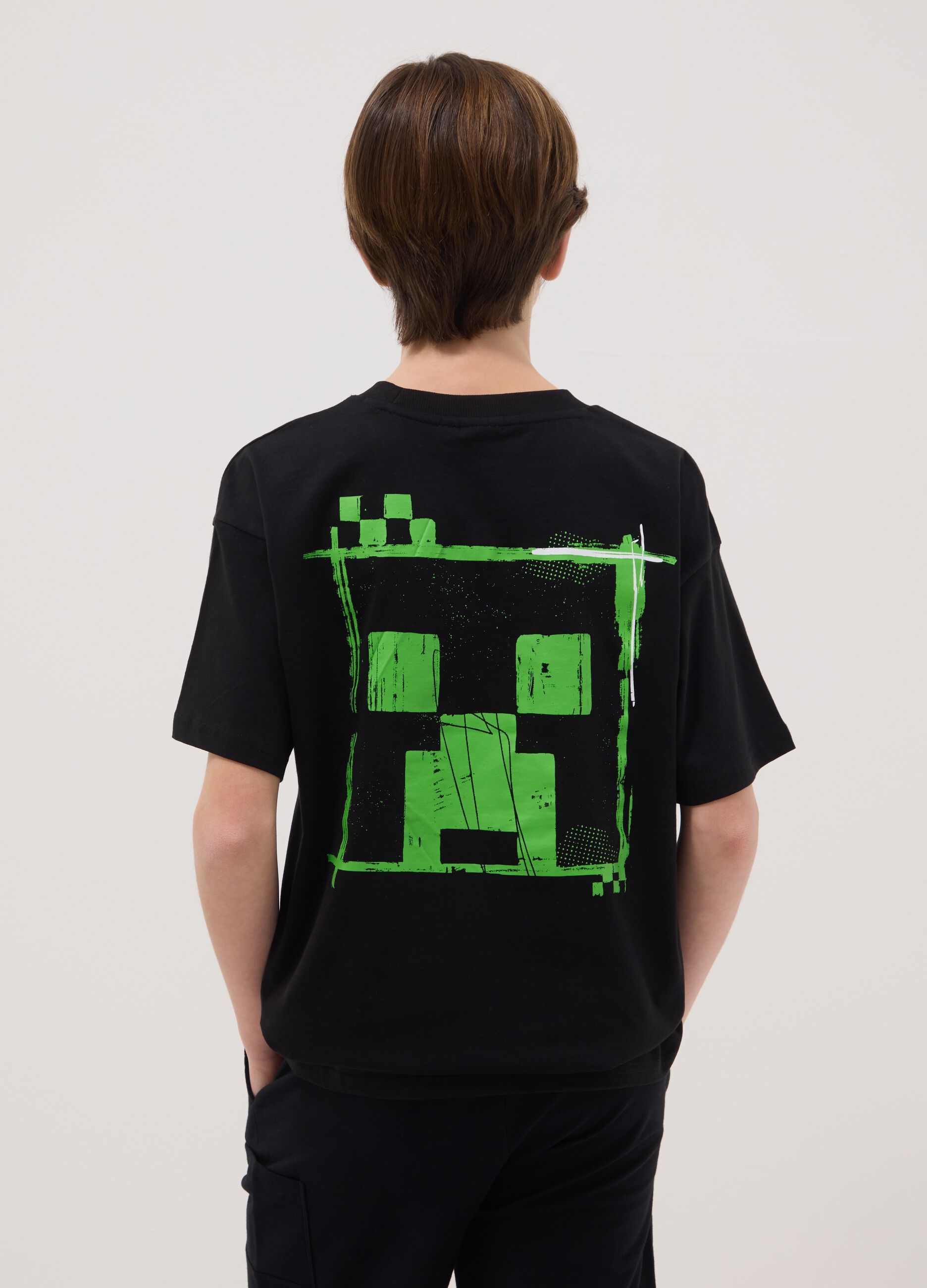 Boys' relaxed fit pure black cotton T-shirt with print