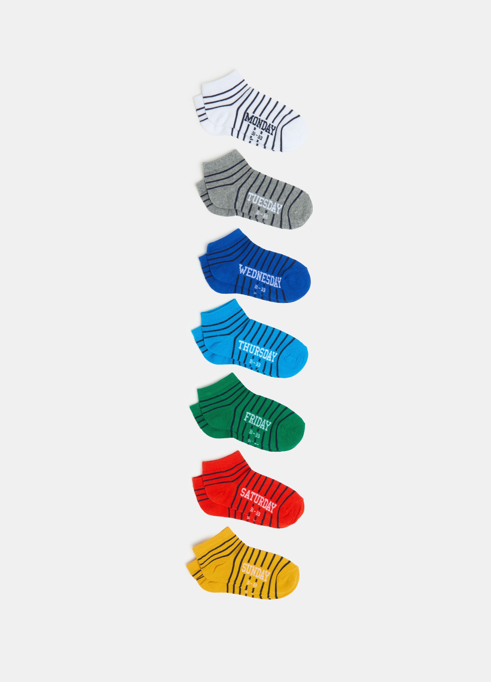 Multipack shoe liners with days of the week