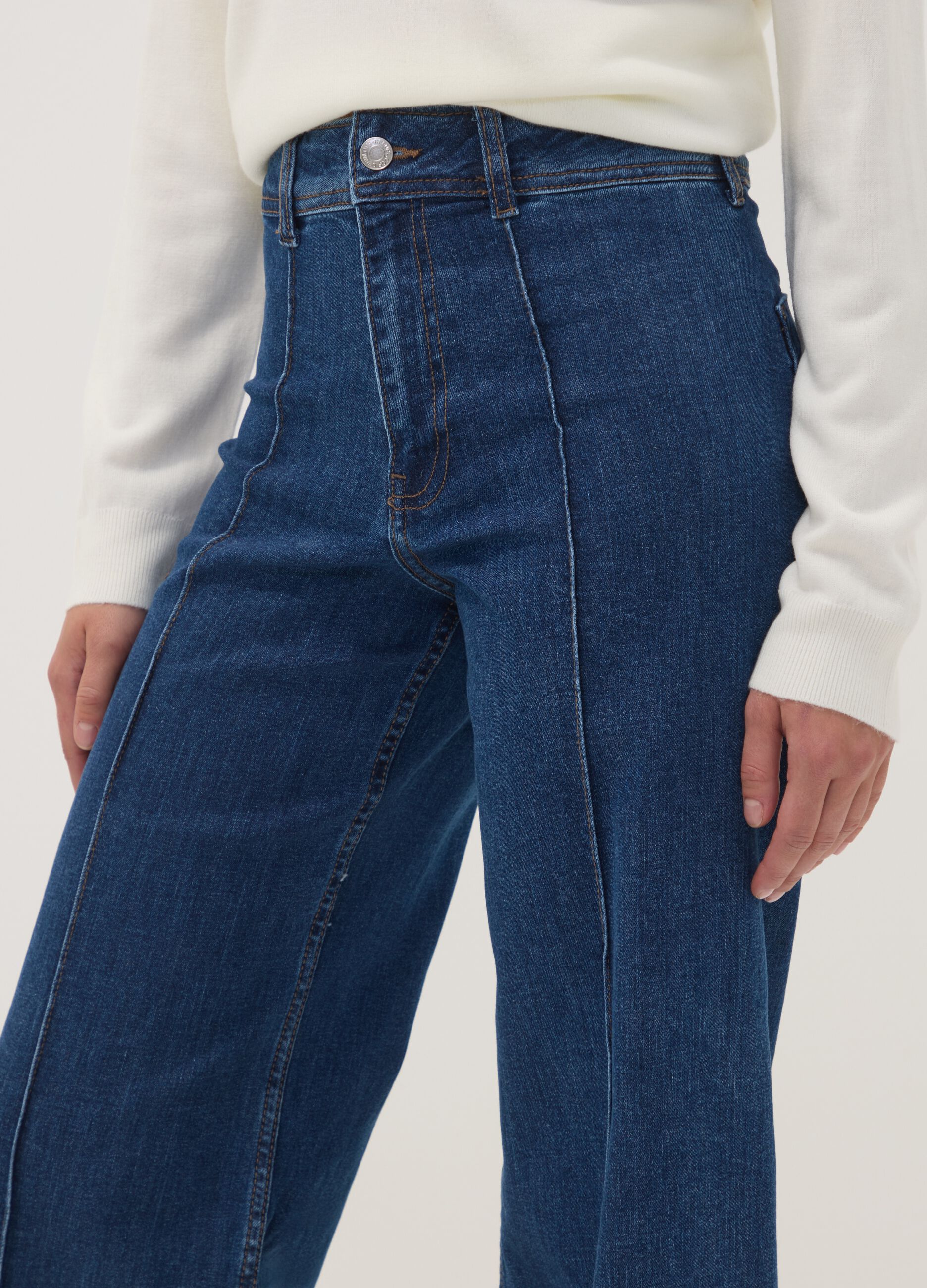Blue wide-leg jeans in stretch cotton