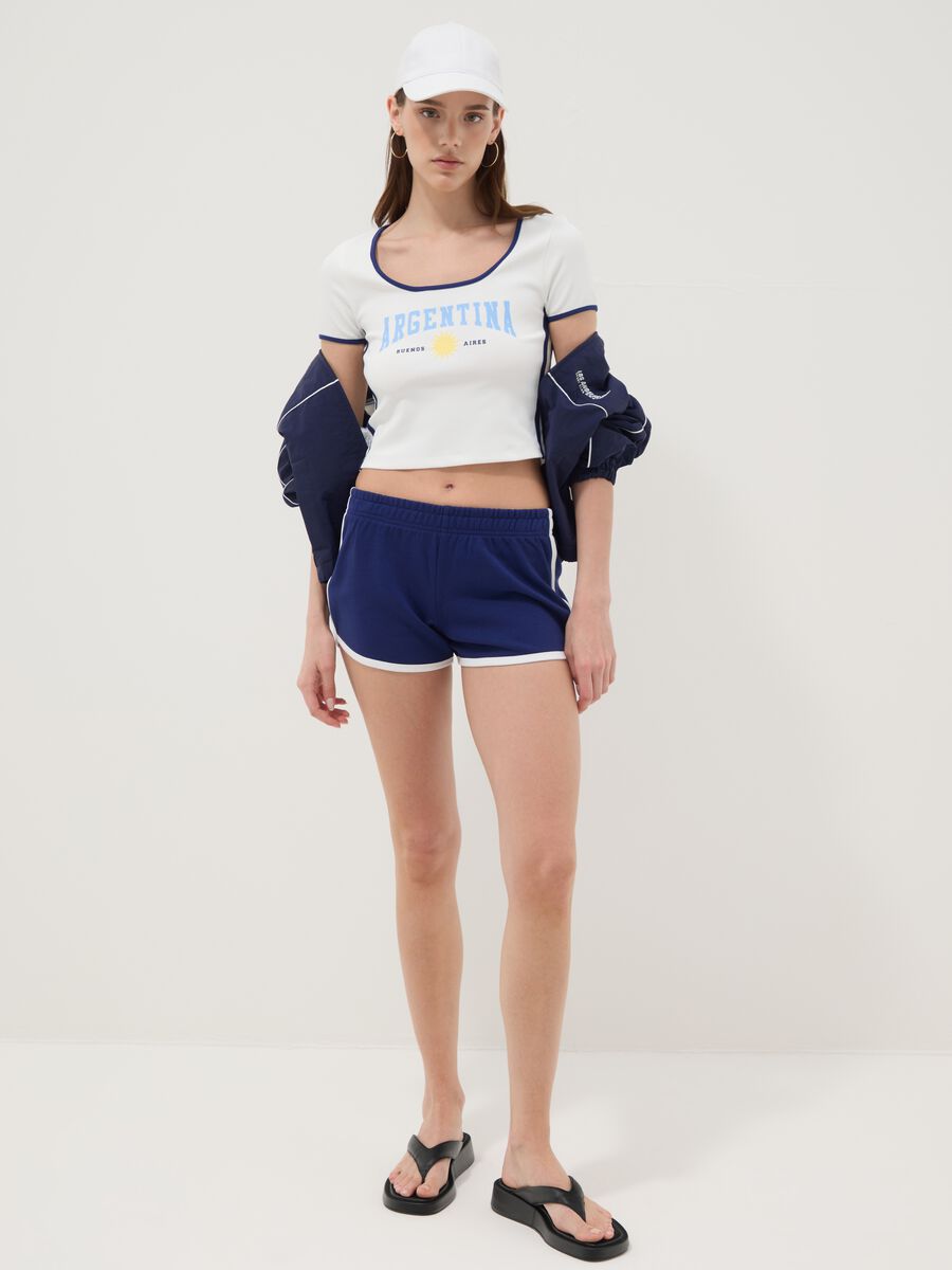 Camiseta blanca de algod&oacute;n el&aacute;stico de manga corta_2