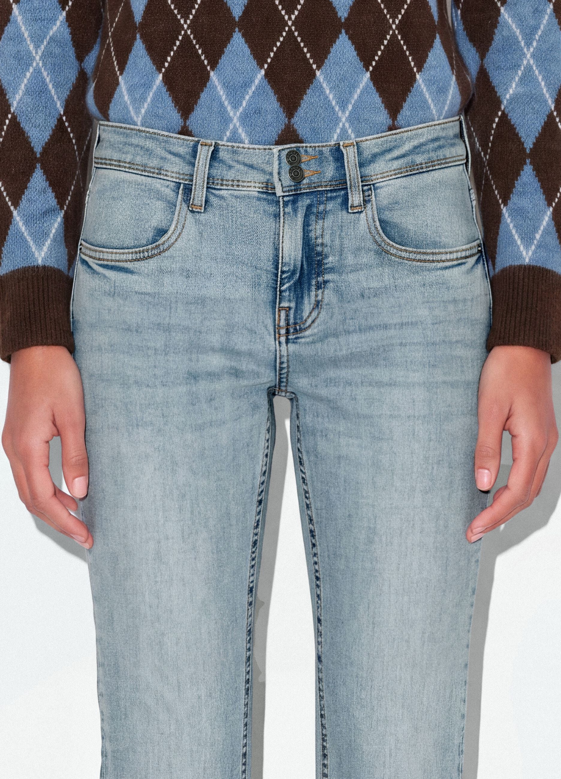 Jeans blu chiaro flare in cotone elasticizzato