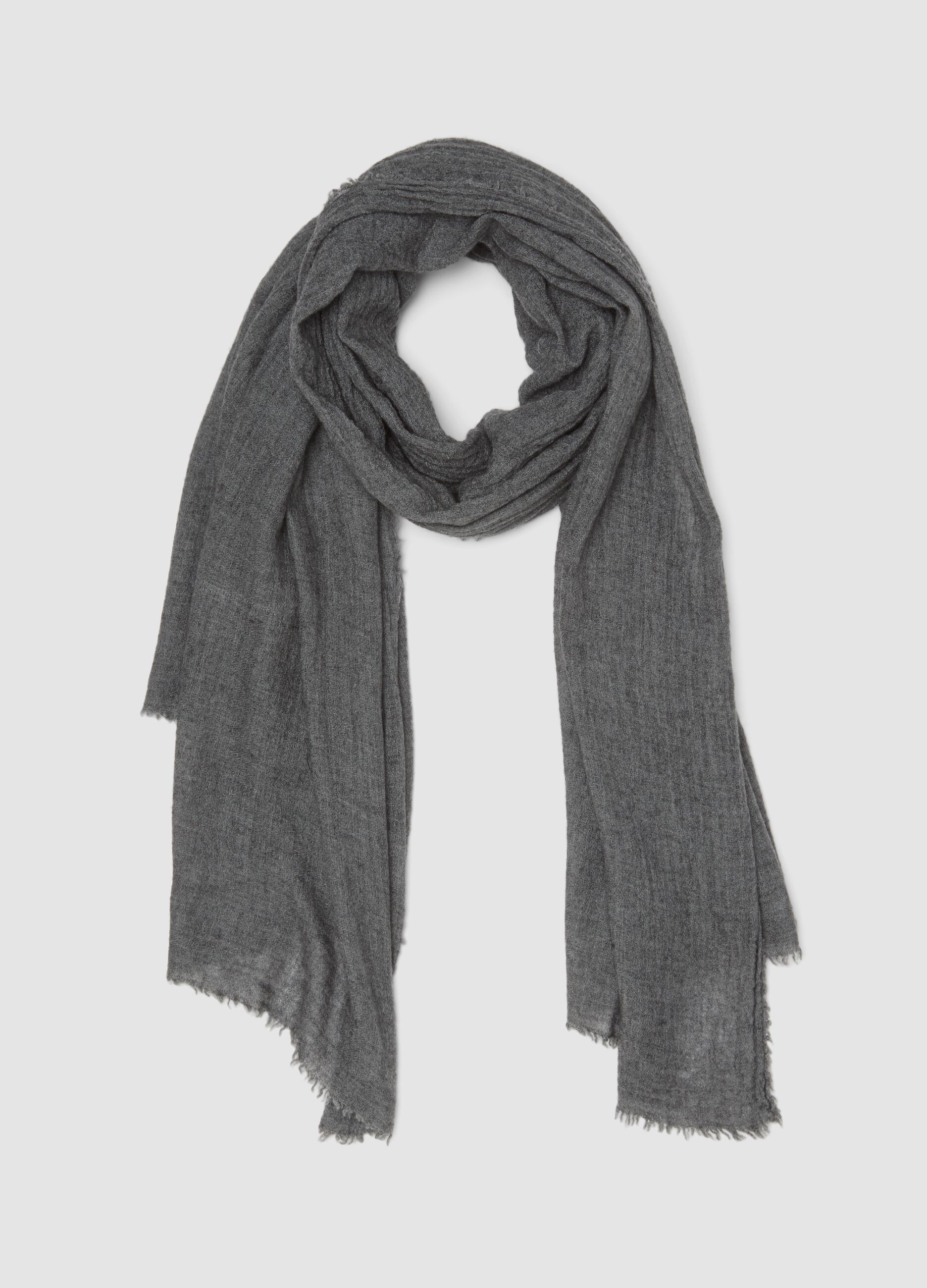 Grey wool-blend scarf with fringed edges