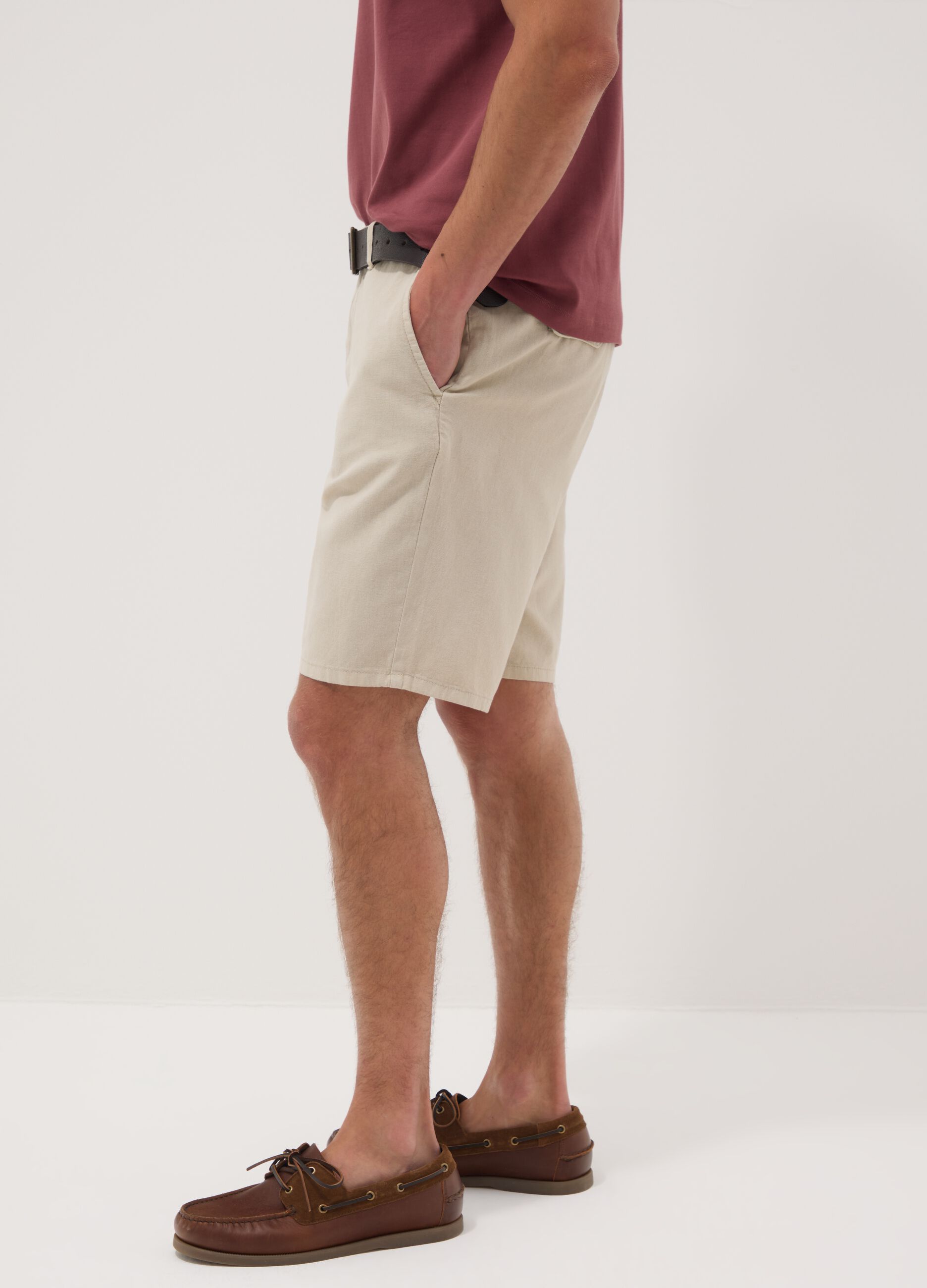 Beige linen and cotton blend chino shorts