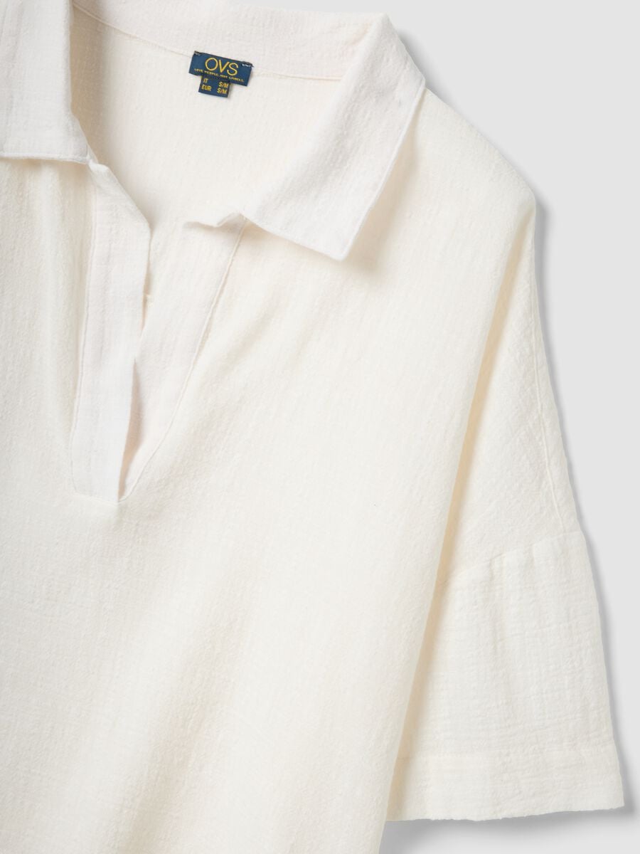 Short white pure cotton kaftan with V-neck_6
