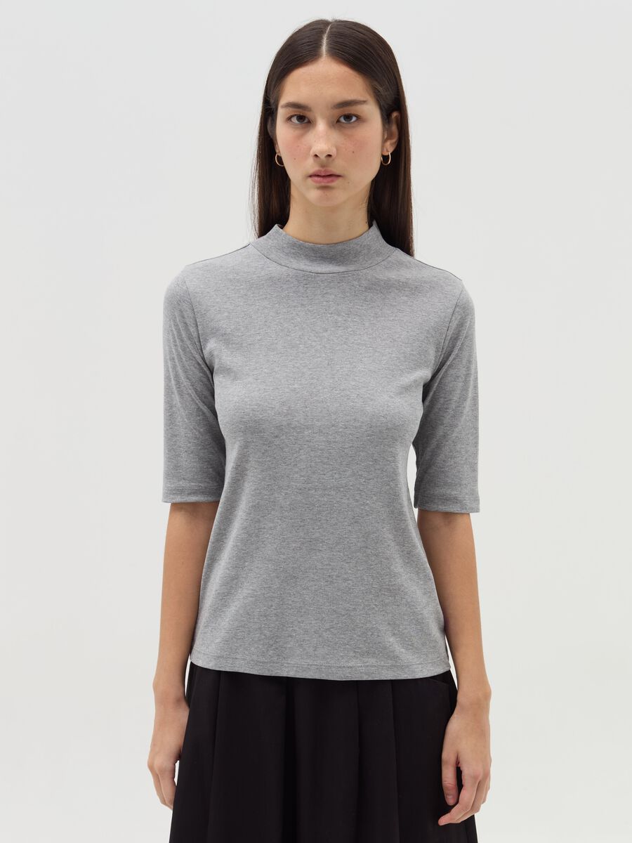 T-shirt with mock neck and elbow-length sleeves_0