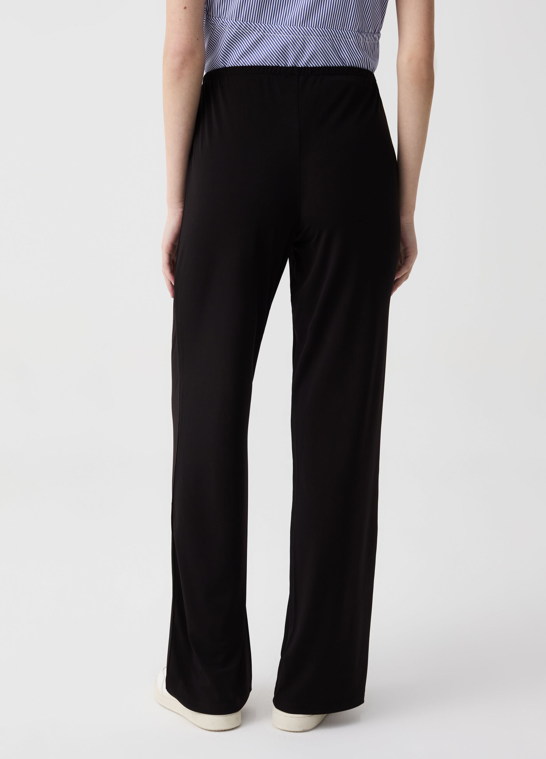Solid colour maternity trousers