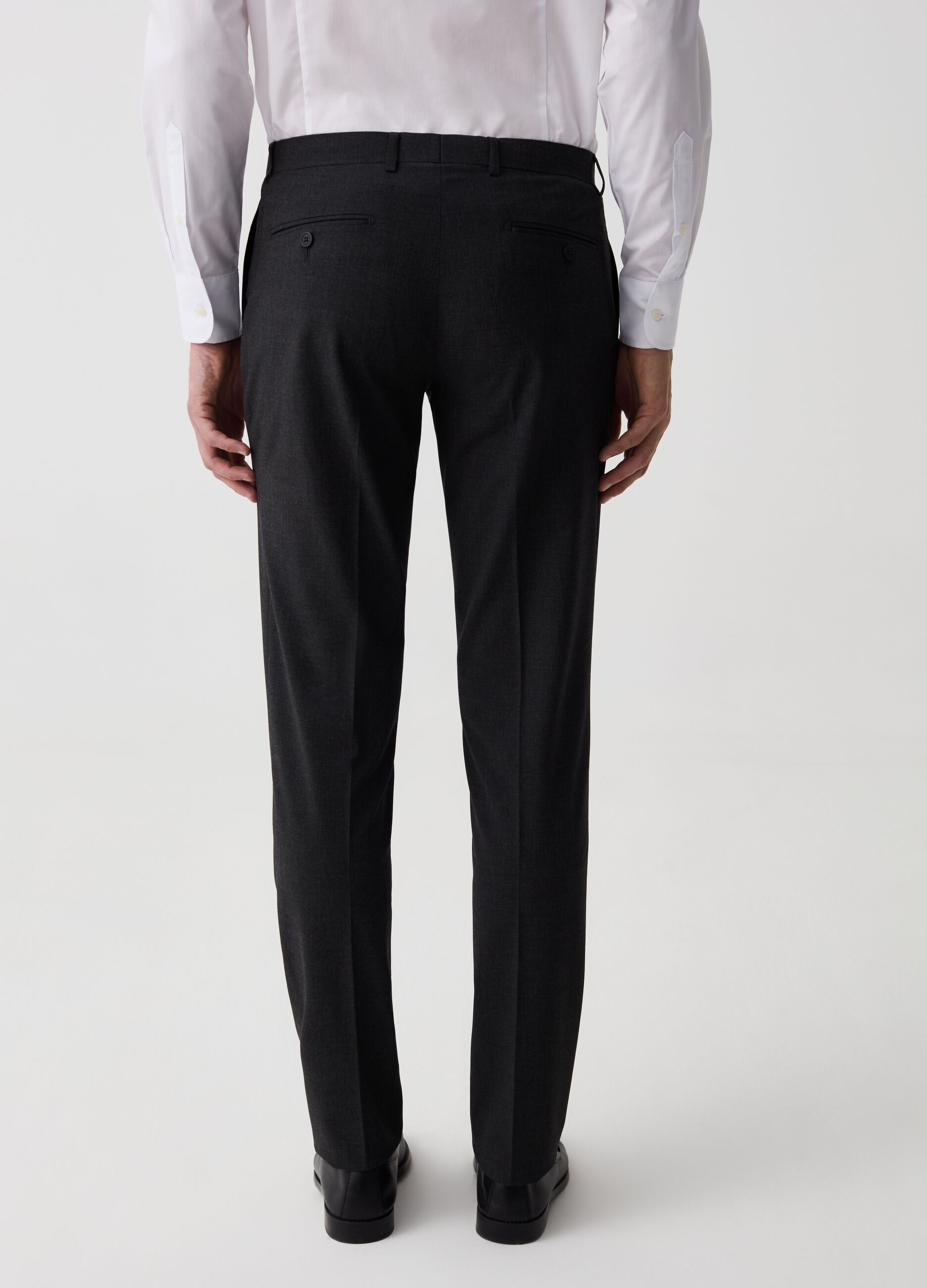 Solid colour easy-fit trousers