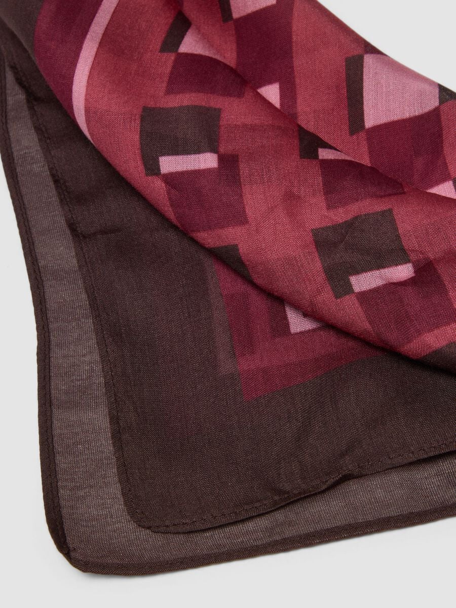 Brown modal and silk-blend scarf with geometric print_2