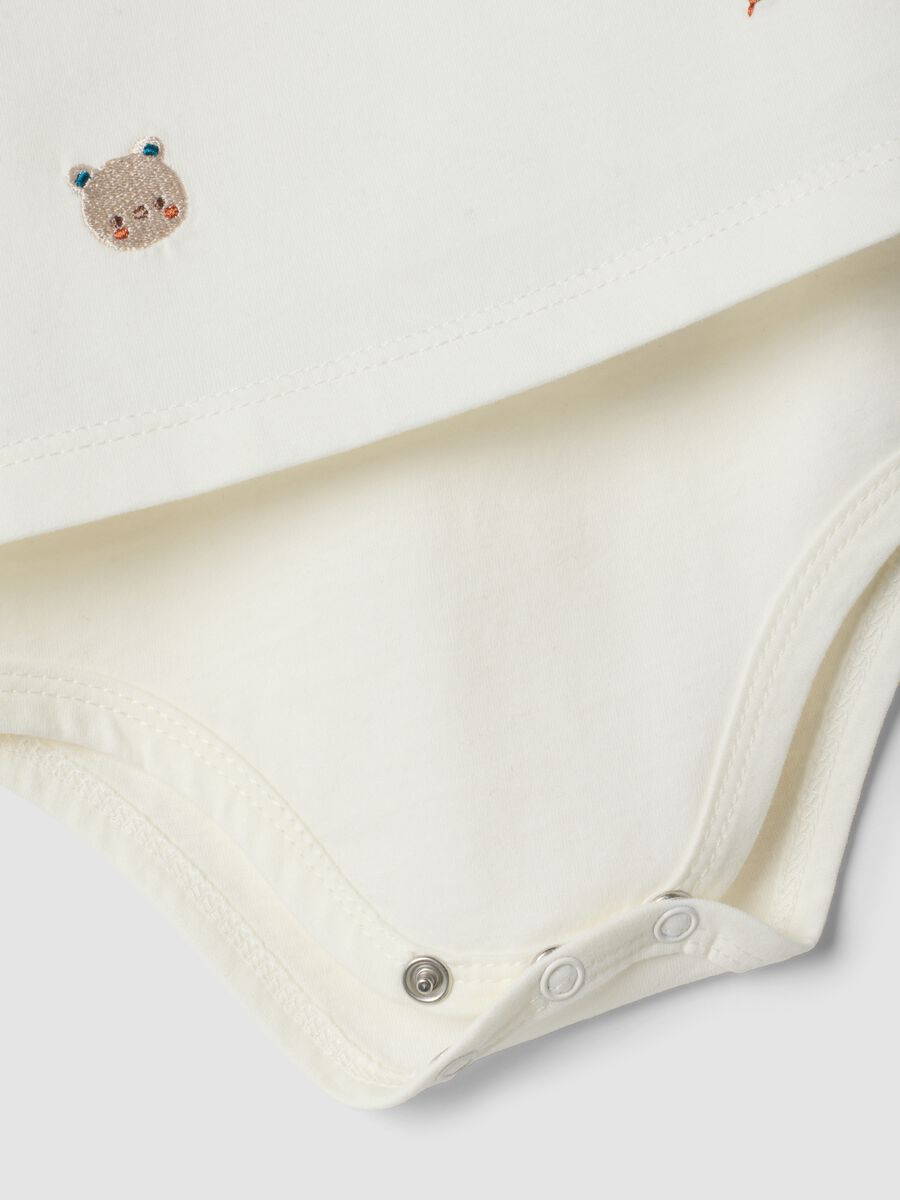 White organic cotton baby bodysuit with collar_2